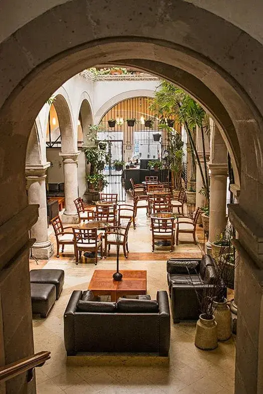 Lounge or bar in Hostal de La Monja