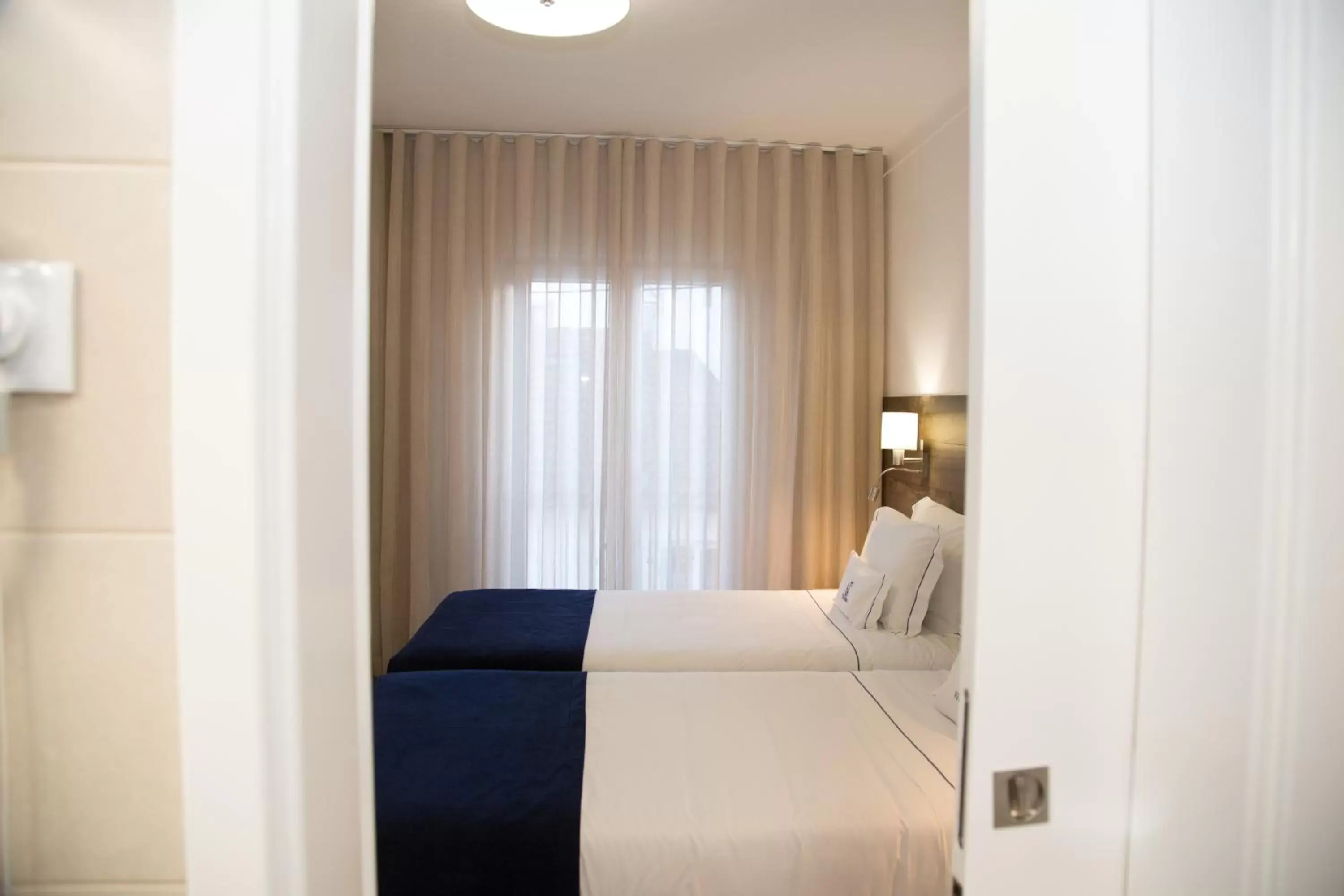 Twin Room with City View in Hotel Veleiro Twin Room with City View in Hotel Veleiro