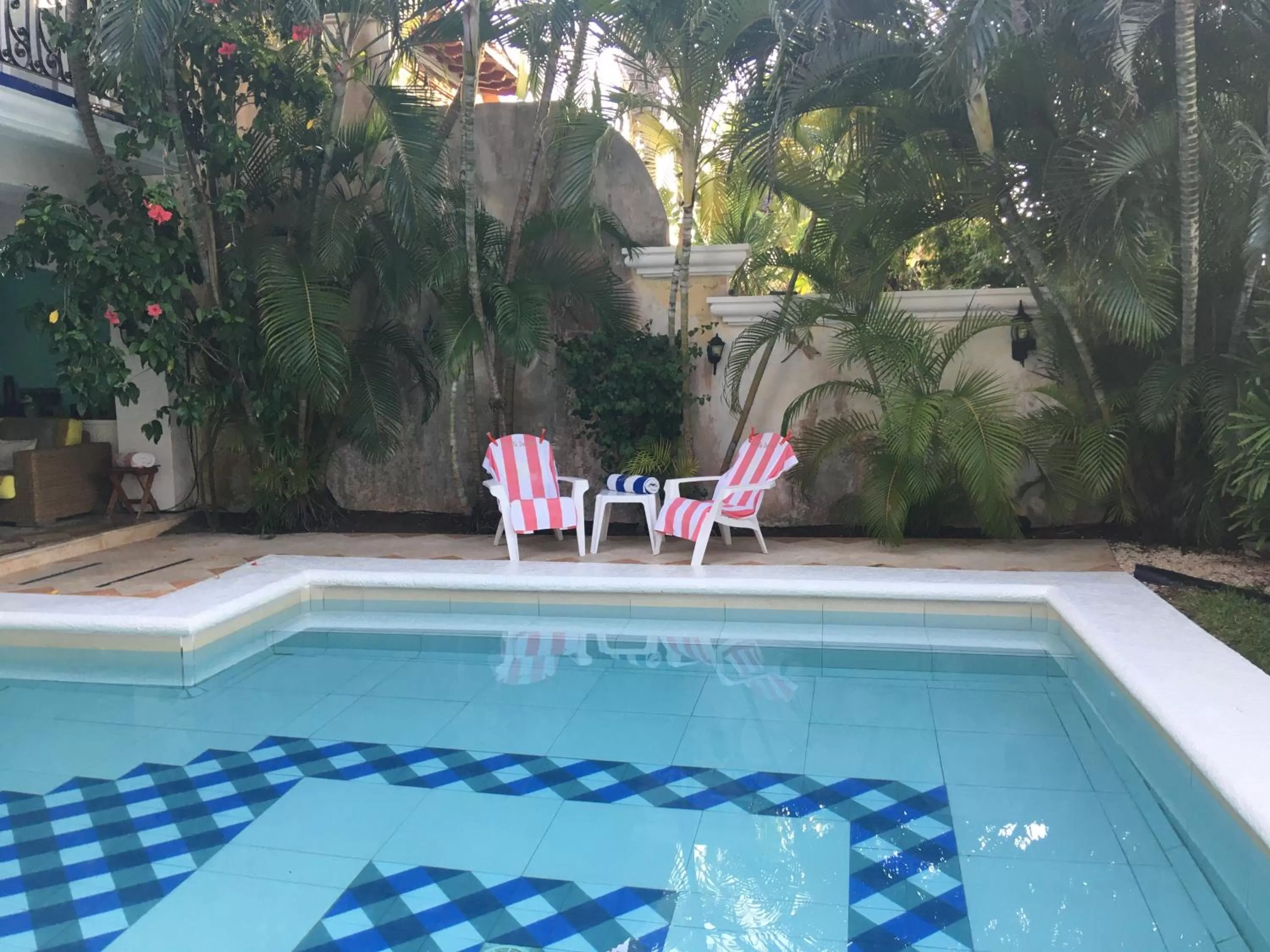 Swimming pool in La Villa du Golf à Cancun Hotel Boutique