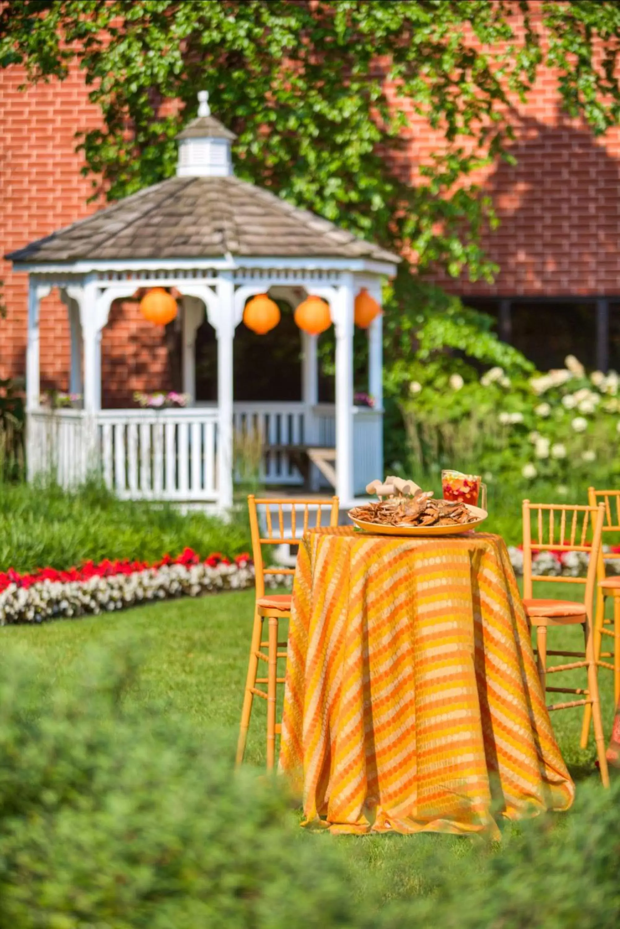 Patio in The Royal Sonesta Harbor Court Baltimore