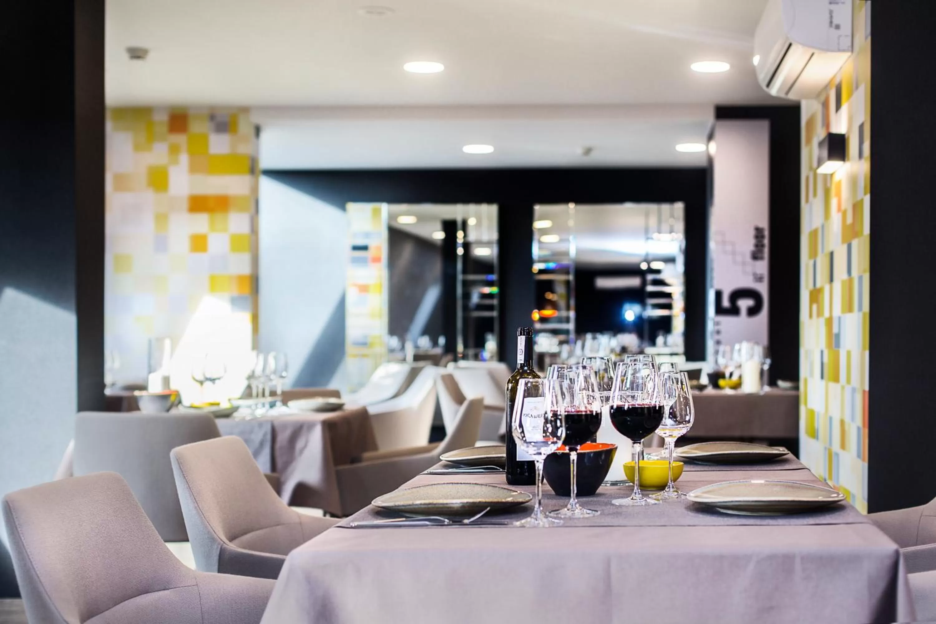 Restaurant/places to eat in IBB Hotel Gdańsk