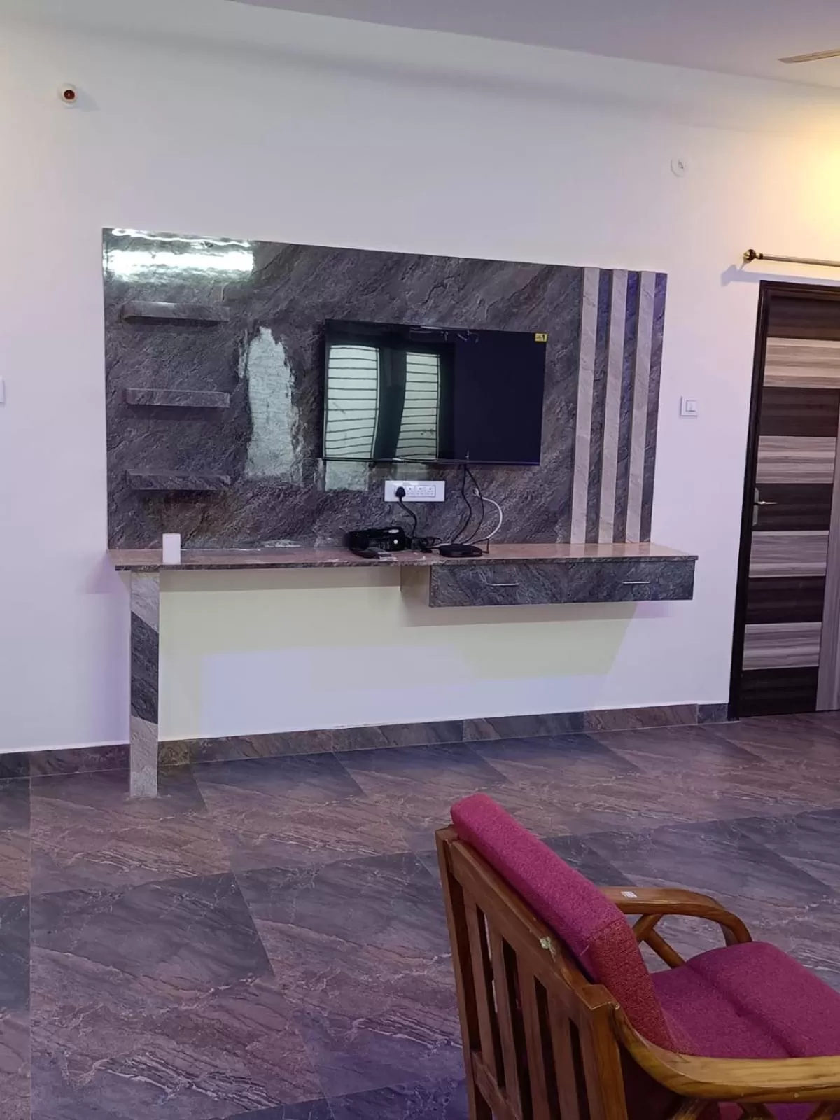 Living room, TV/Entertainment Center in Doctor's Homestay