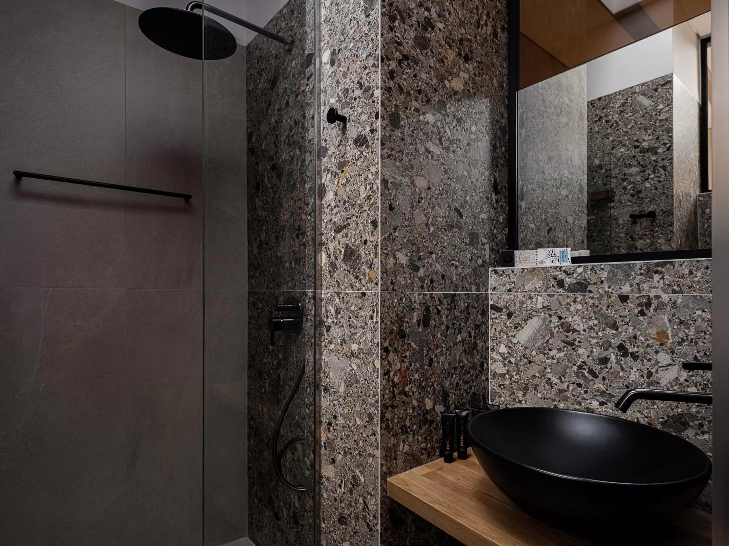 Shower in Casa Modiano Boutique