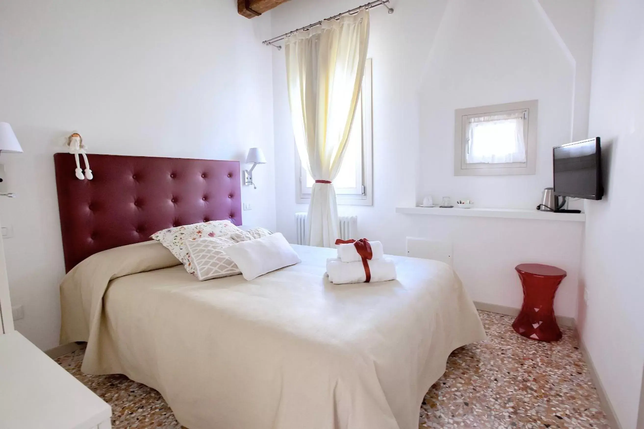 Bedroom, Bed in B&B Al Pozzo di Luce