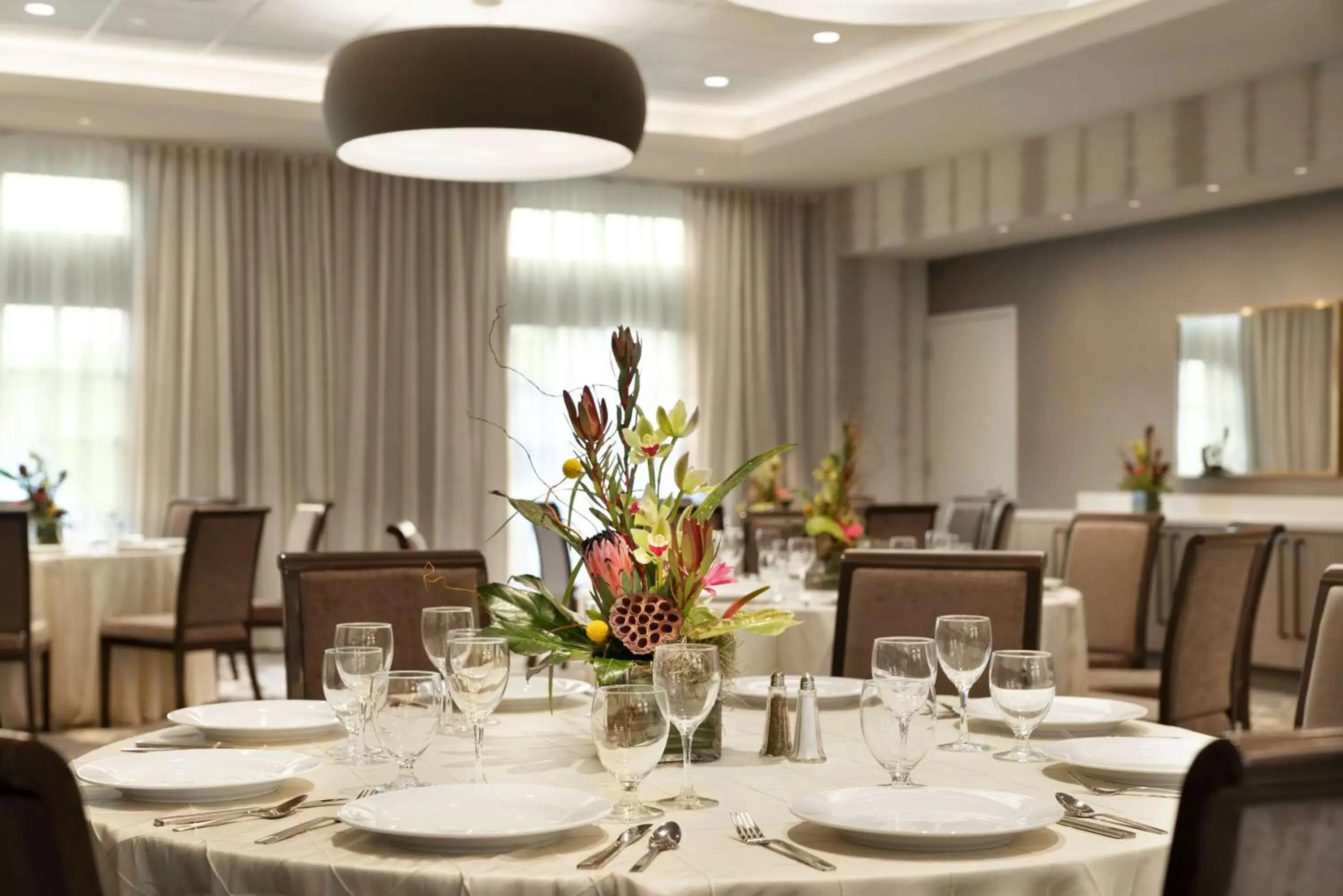 Meeting/conference room, Restaurant/Places to Eat in Hilton Garden Inn Newtown Square Radnor