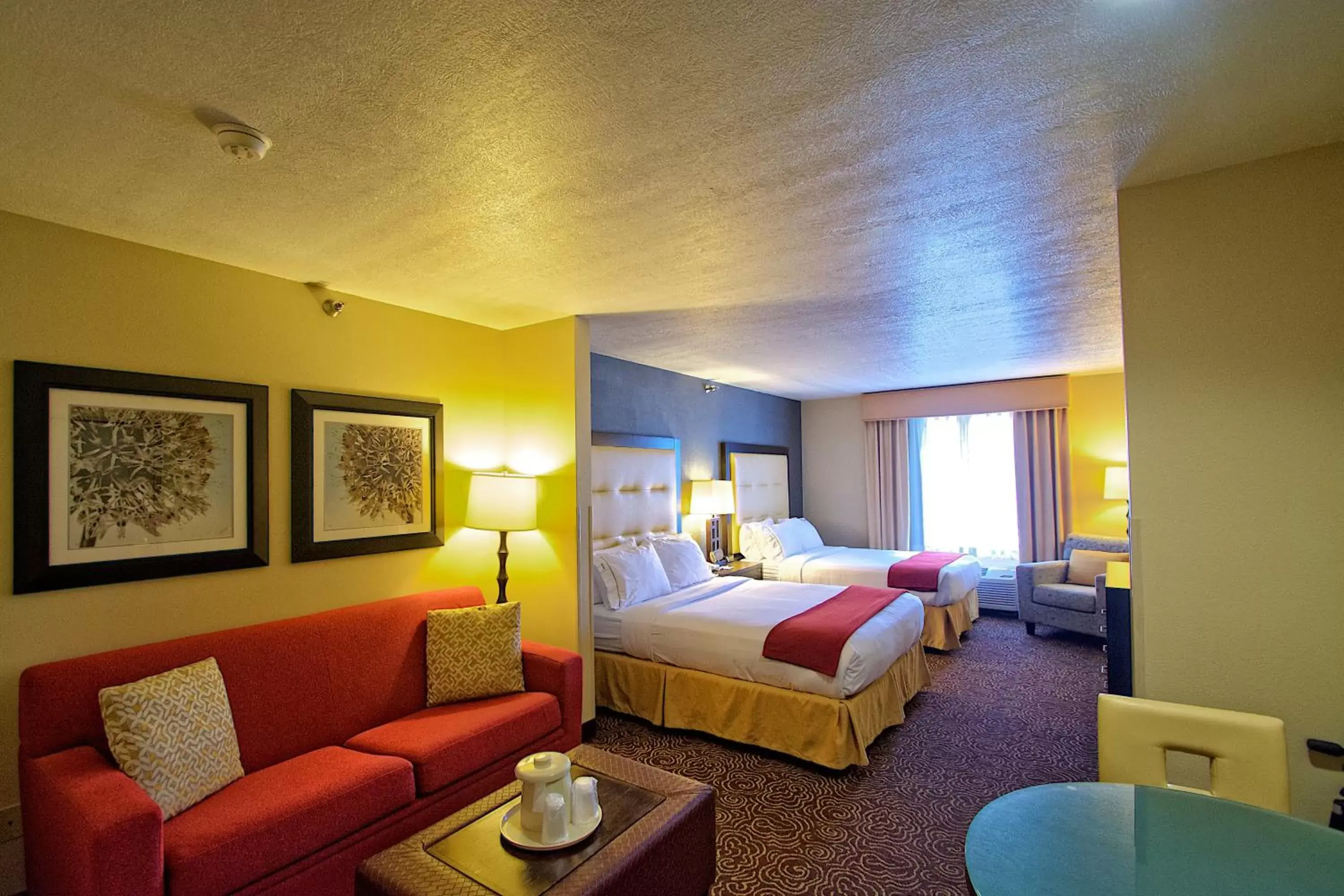Photo of the whole room in Holiday Inn Express Ogden, an IHG Hotel