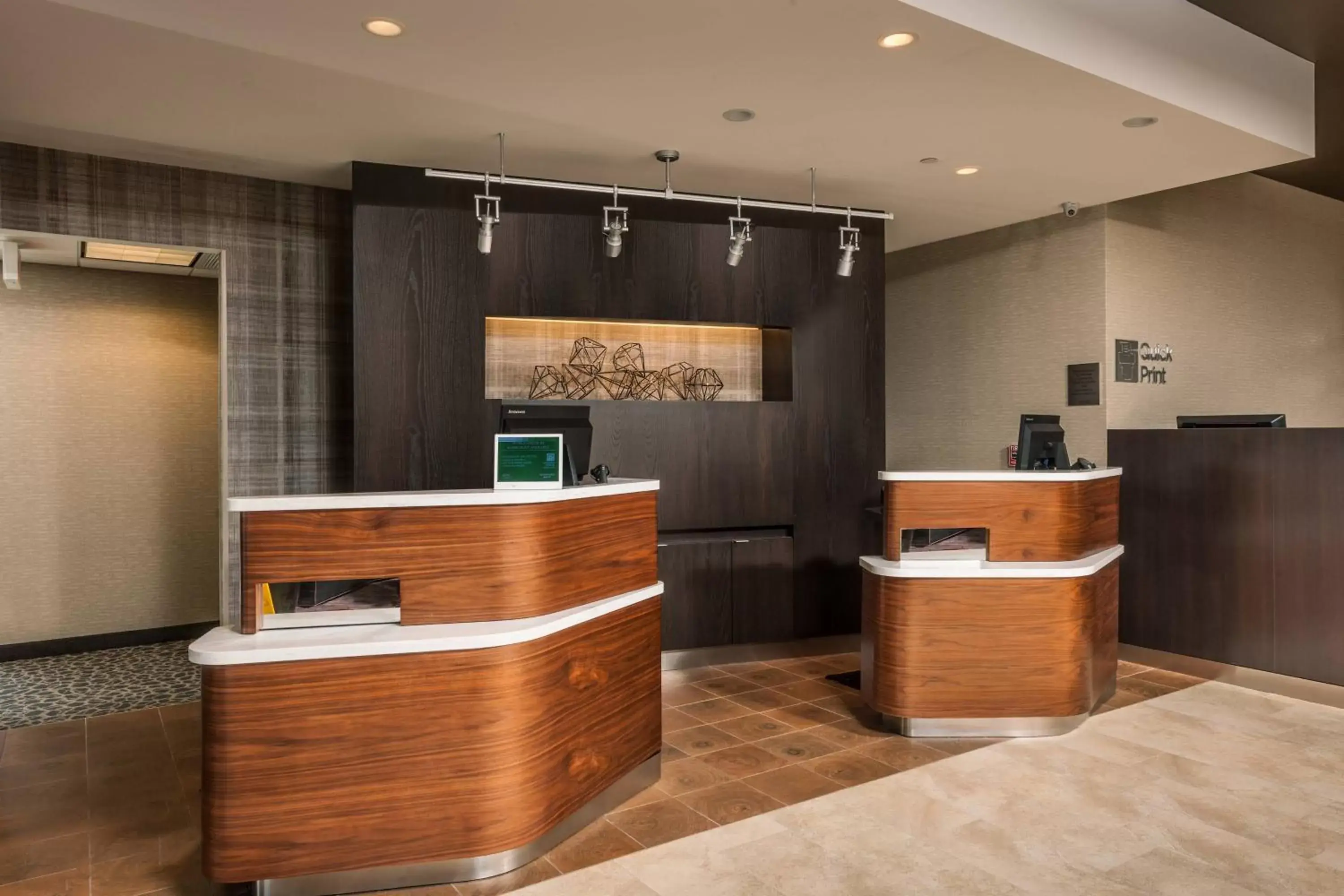 Lobby or reception, Lobby/Reception in Courtyard by Marriott Boston Littleton