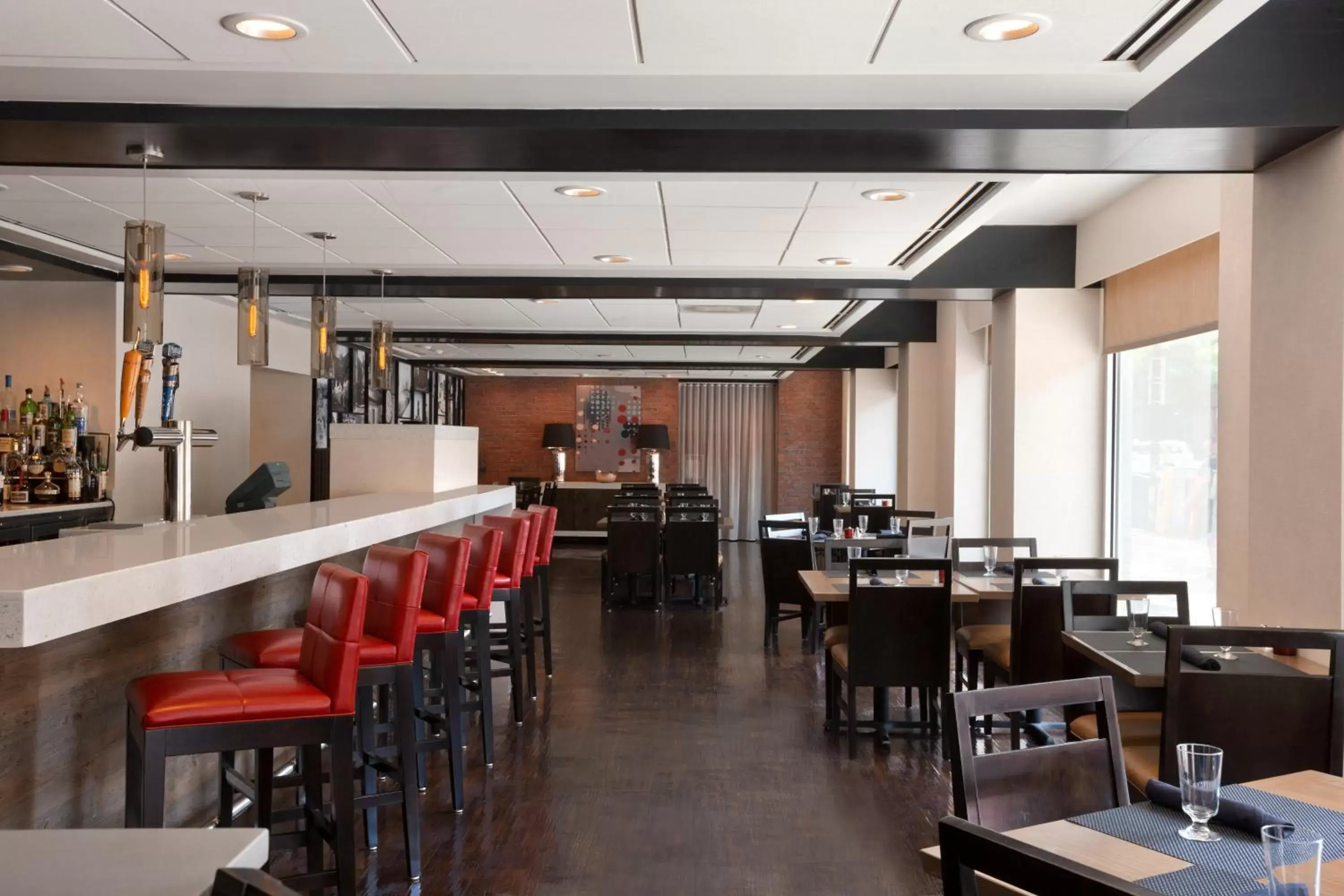 Lounge or bar, Restaurant/Places to Eat in Wyndham Boston Beacon Hill