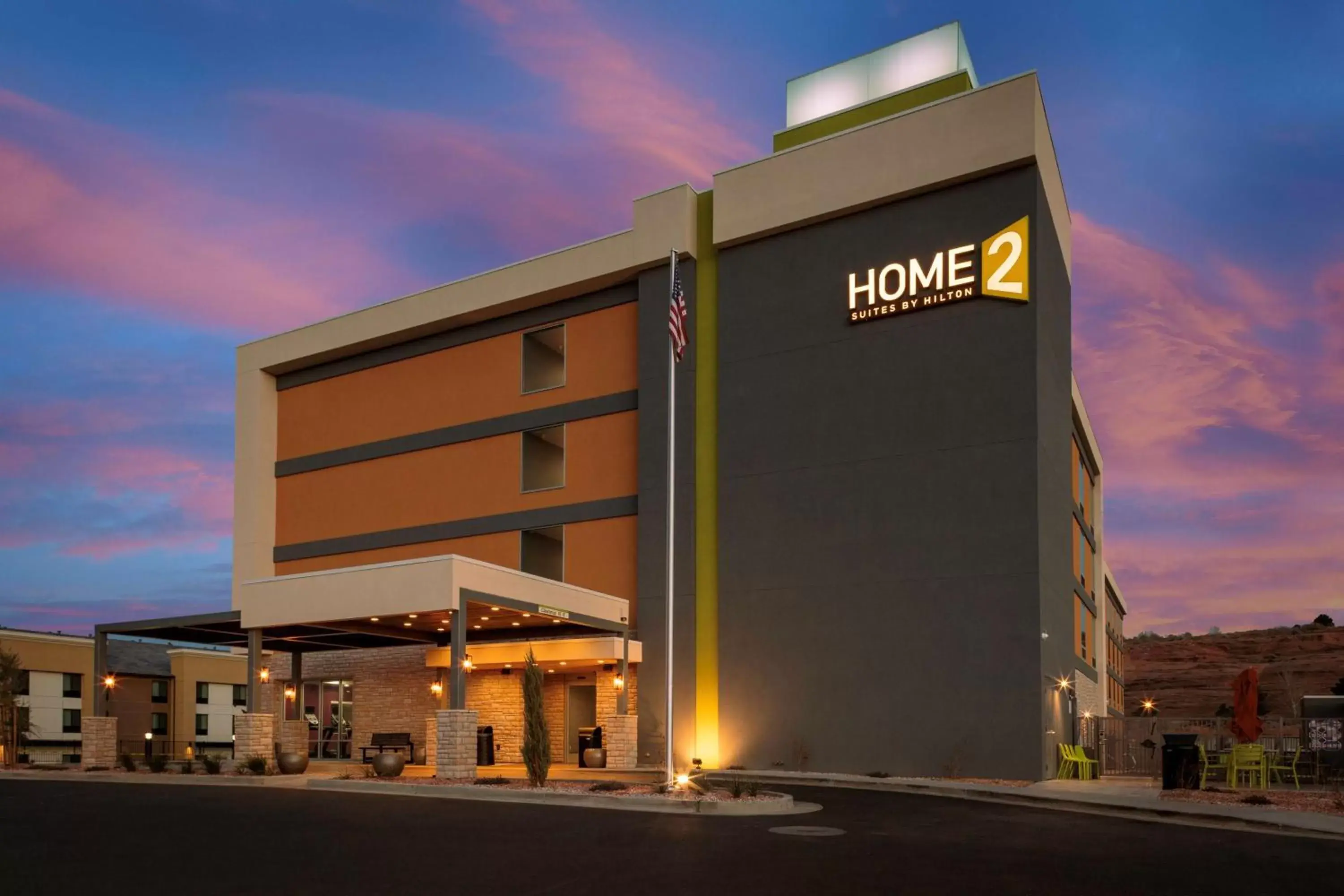 Property Building in Home2 Suites By Hilton Page Lake Powell