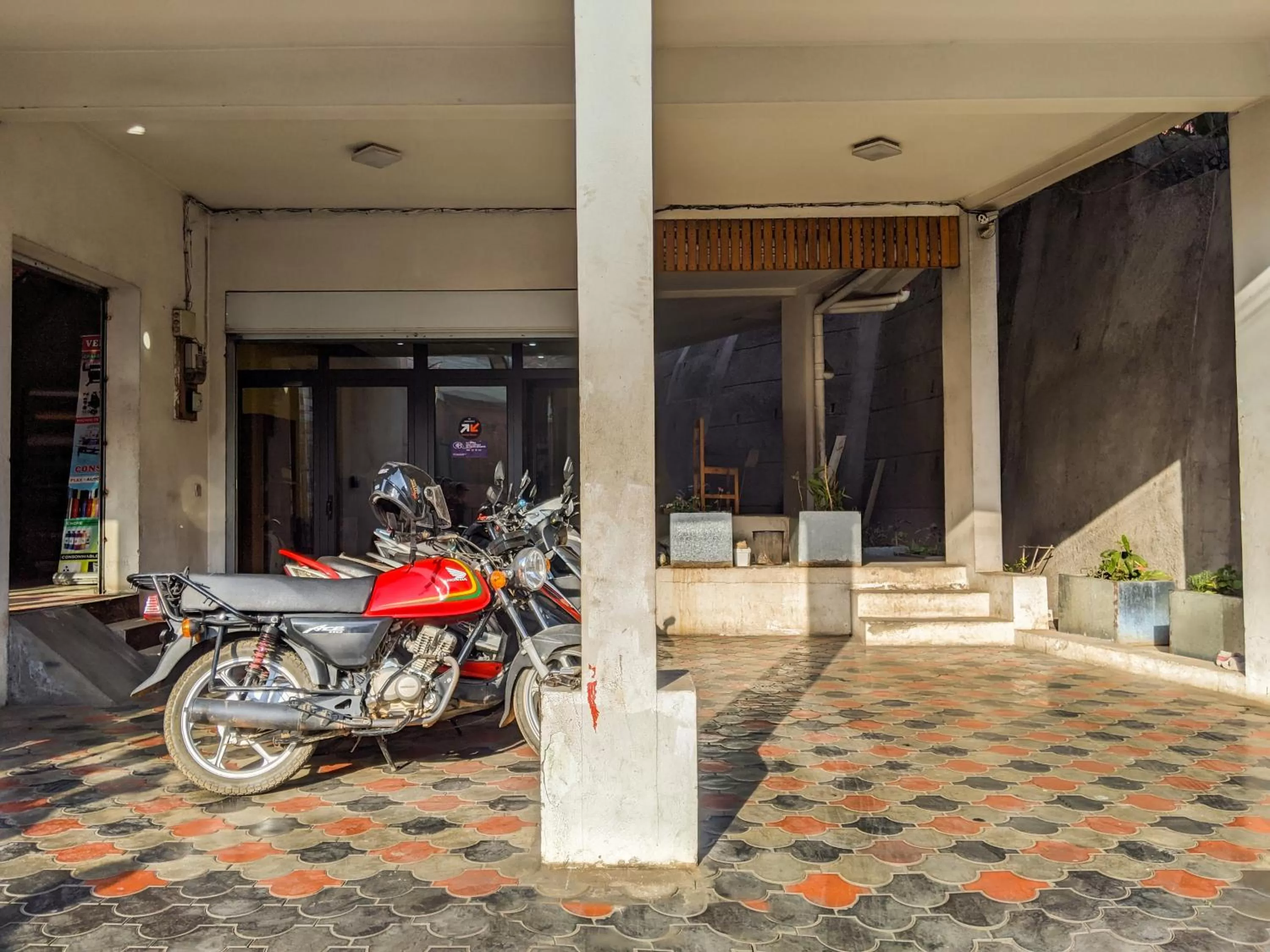 Parking in Valiha Hotel Antananarivo