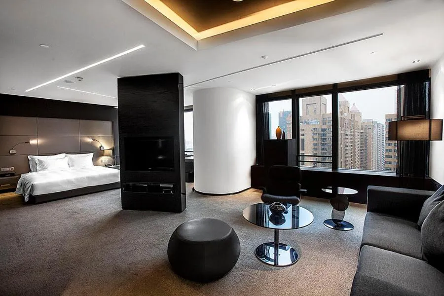 Photo of the whole room, Bed in Shenzhen O Hotel