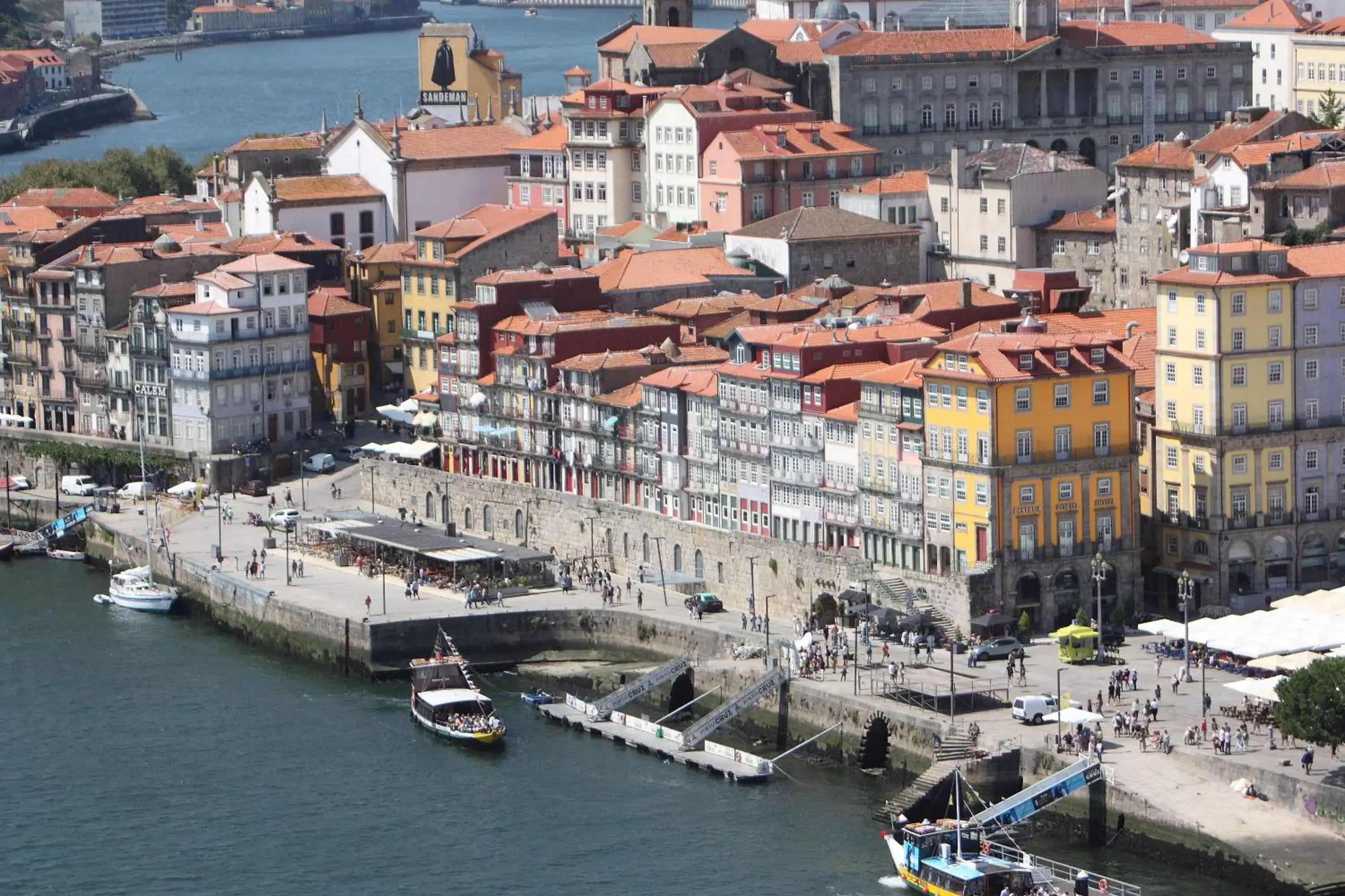 Nearby landmark, Bird's-eye View in Hotel Aliados