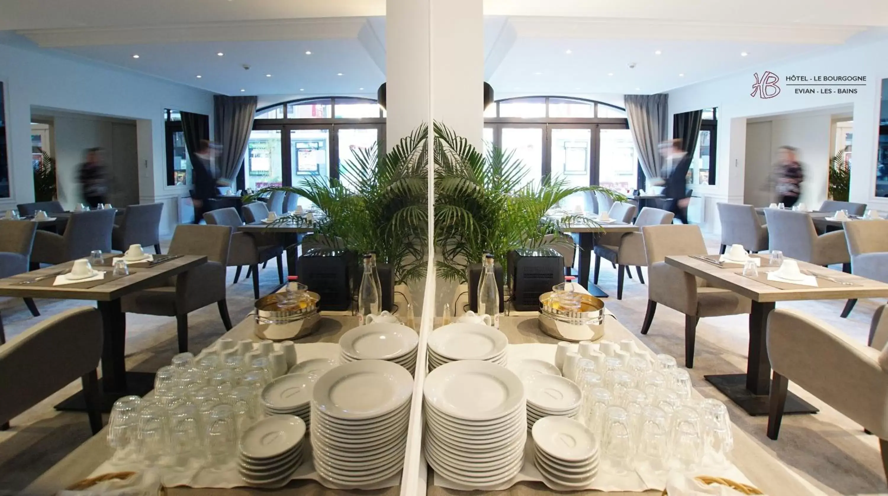Breakfast, Restaurant/Places to Eat in Hotel Le Bourgogne