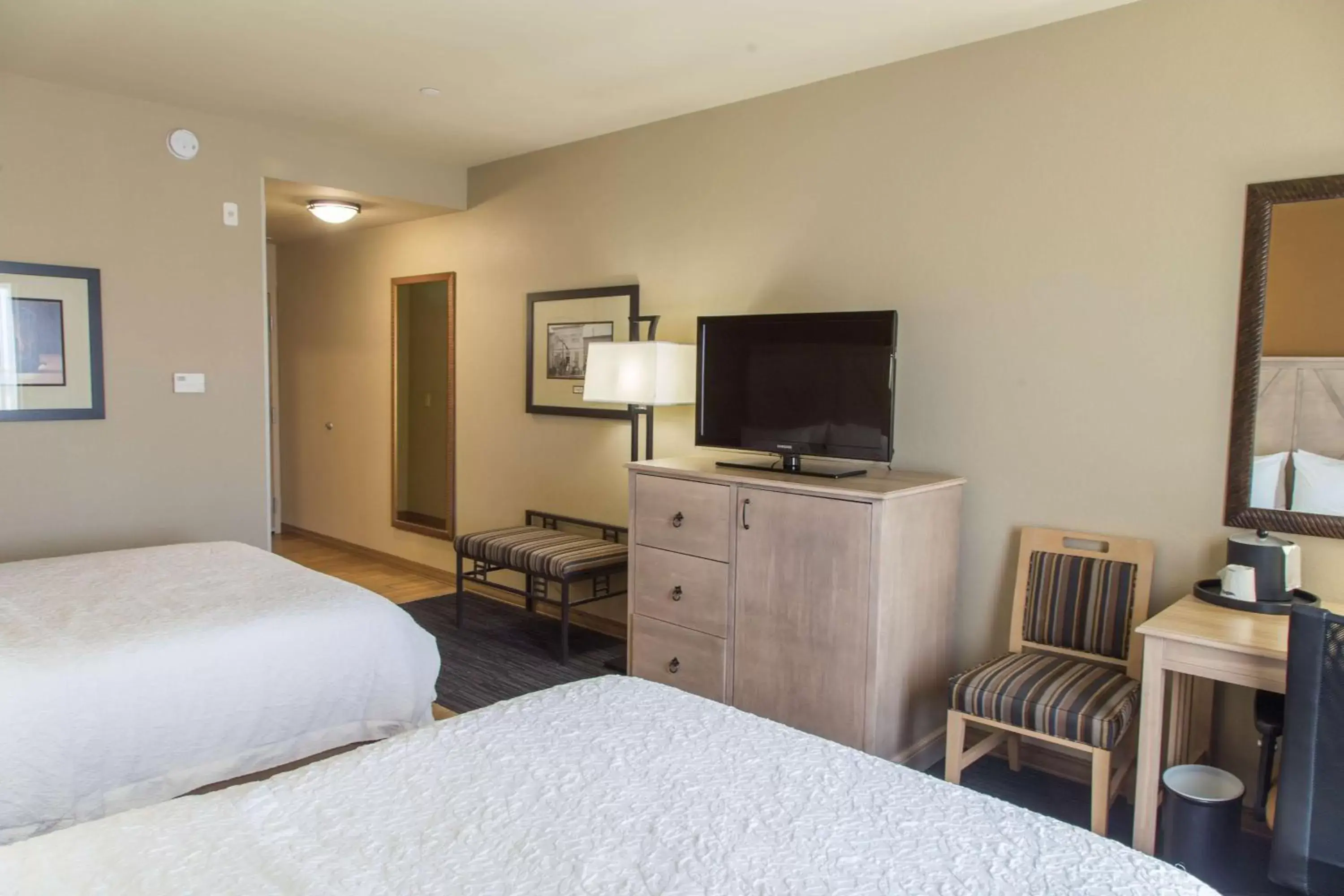 Bedroom, Bed in Hampton Inn & Suites Dodge City