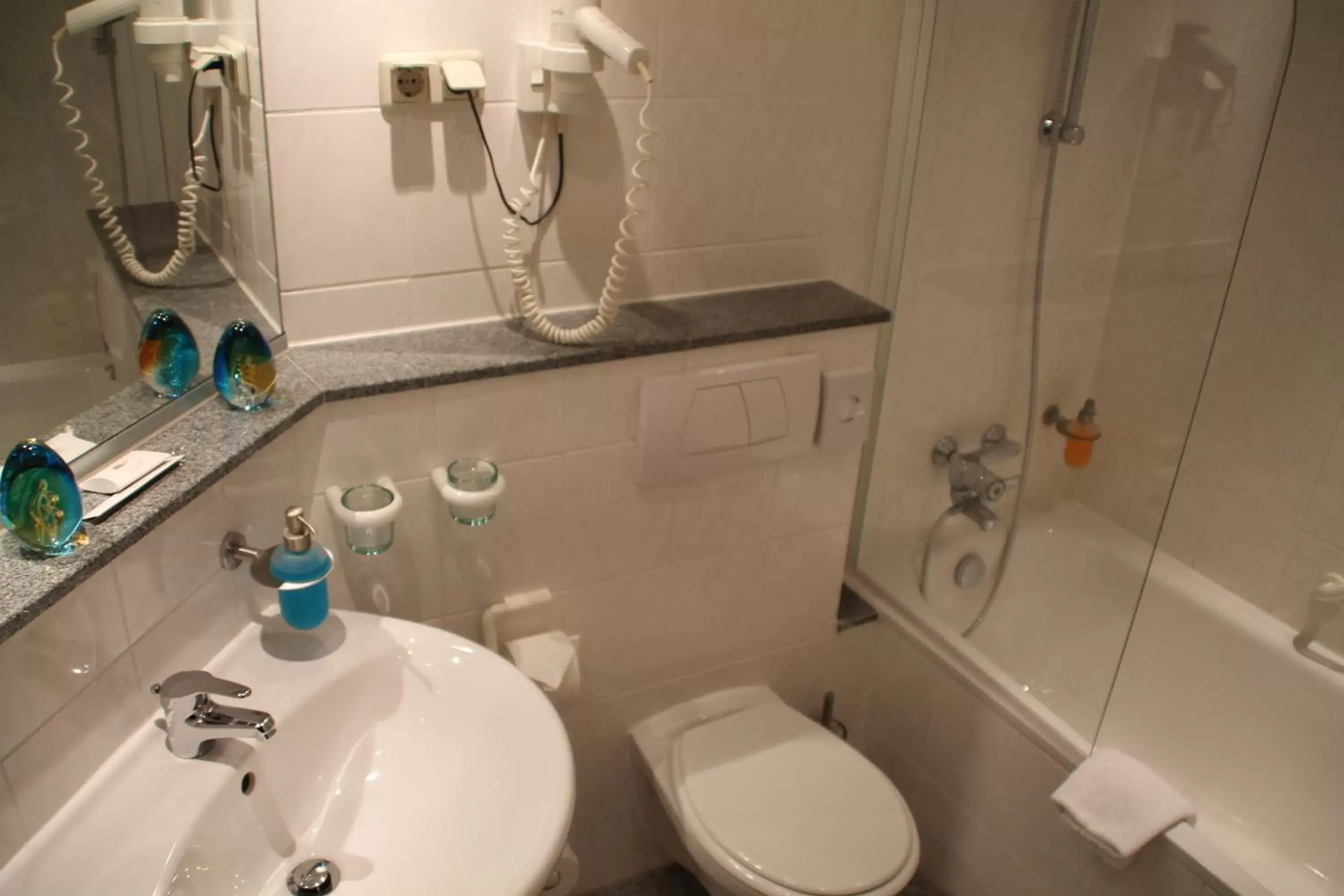 Bathroom in Trip Inn Hotel Zum Riesen Hanau