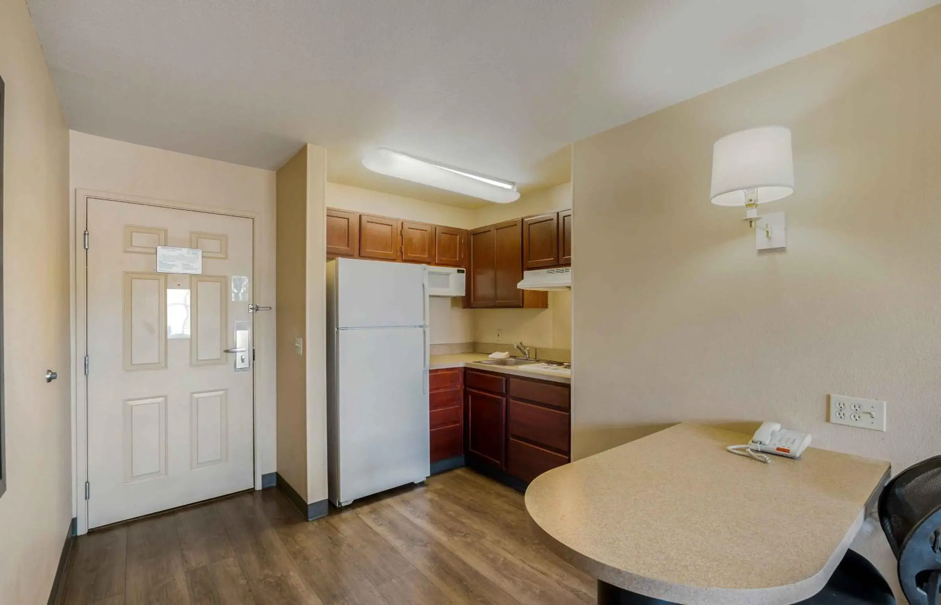 Kitchen or kitchenette, Kitchen/Kitchenette in Extended Stay America Suites - Las Vegas - East Flamingo