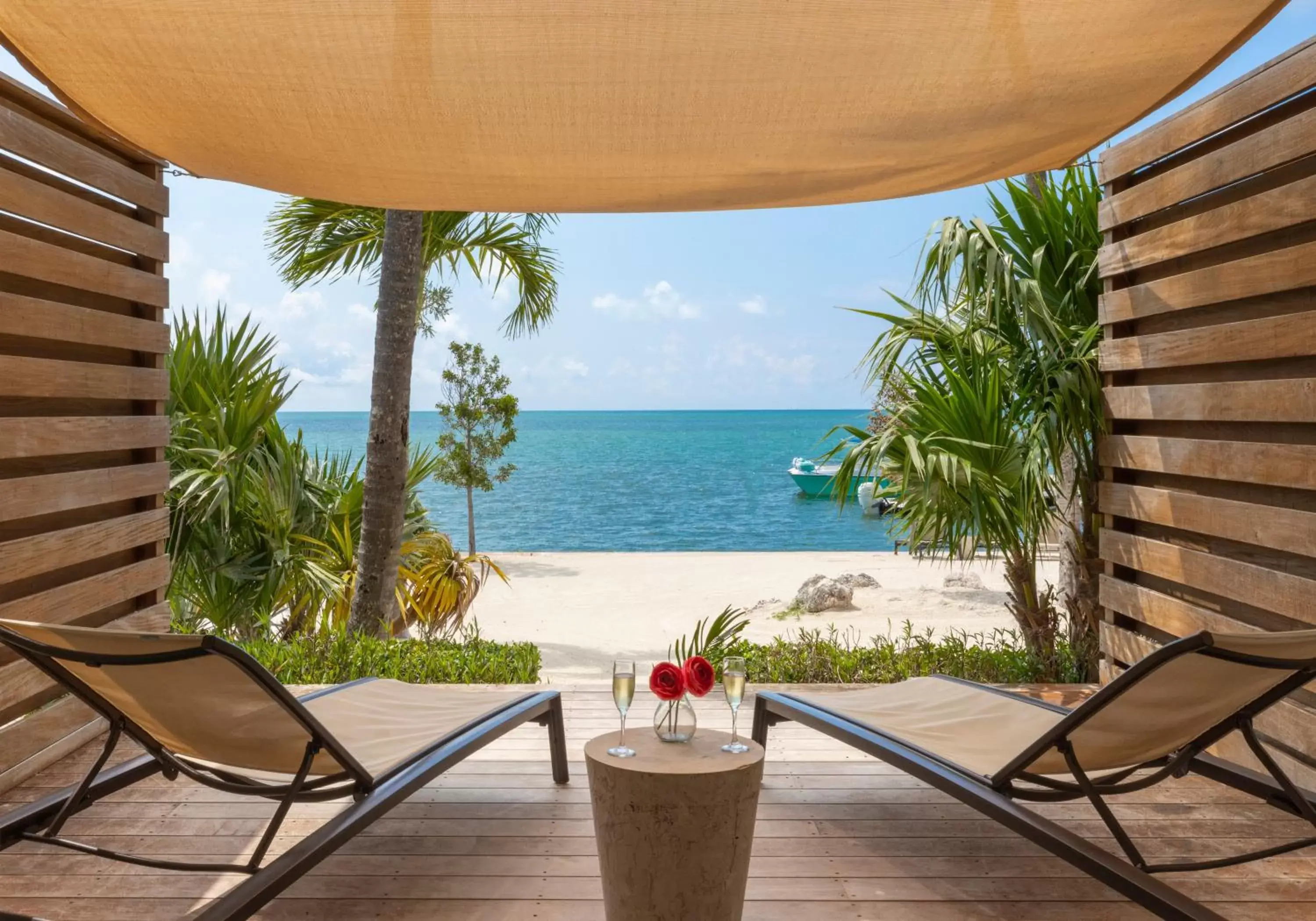 Balcony/Terrace in Amara Cay Resort