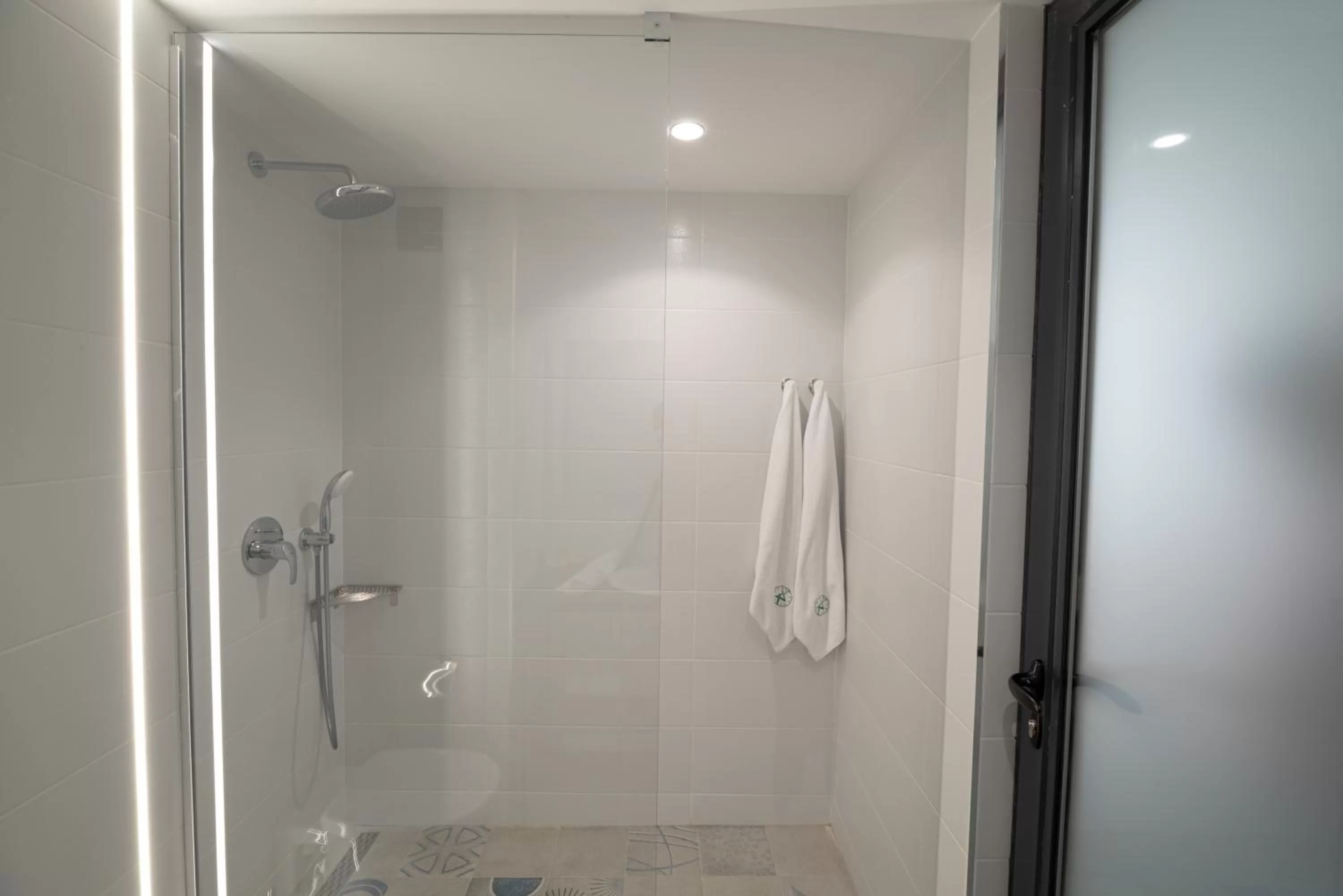 Shower in Vitosha Park Hotel - Free Indoor Pool & Parking