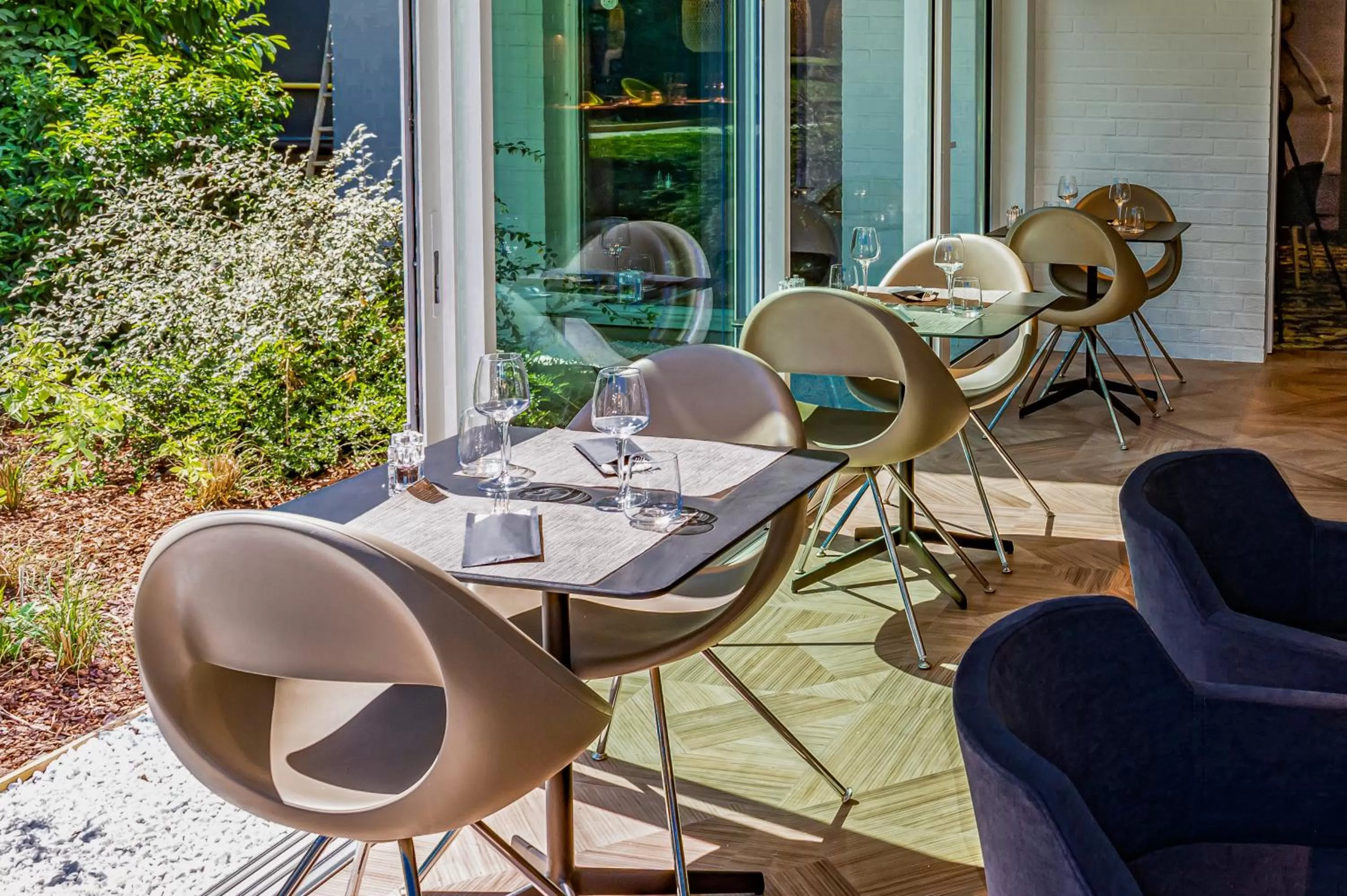 Restaurant/places to eat in Novotel Lens Noyelles