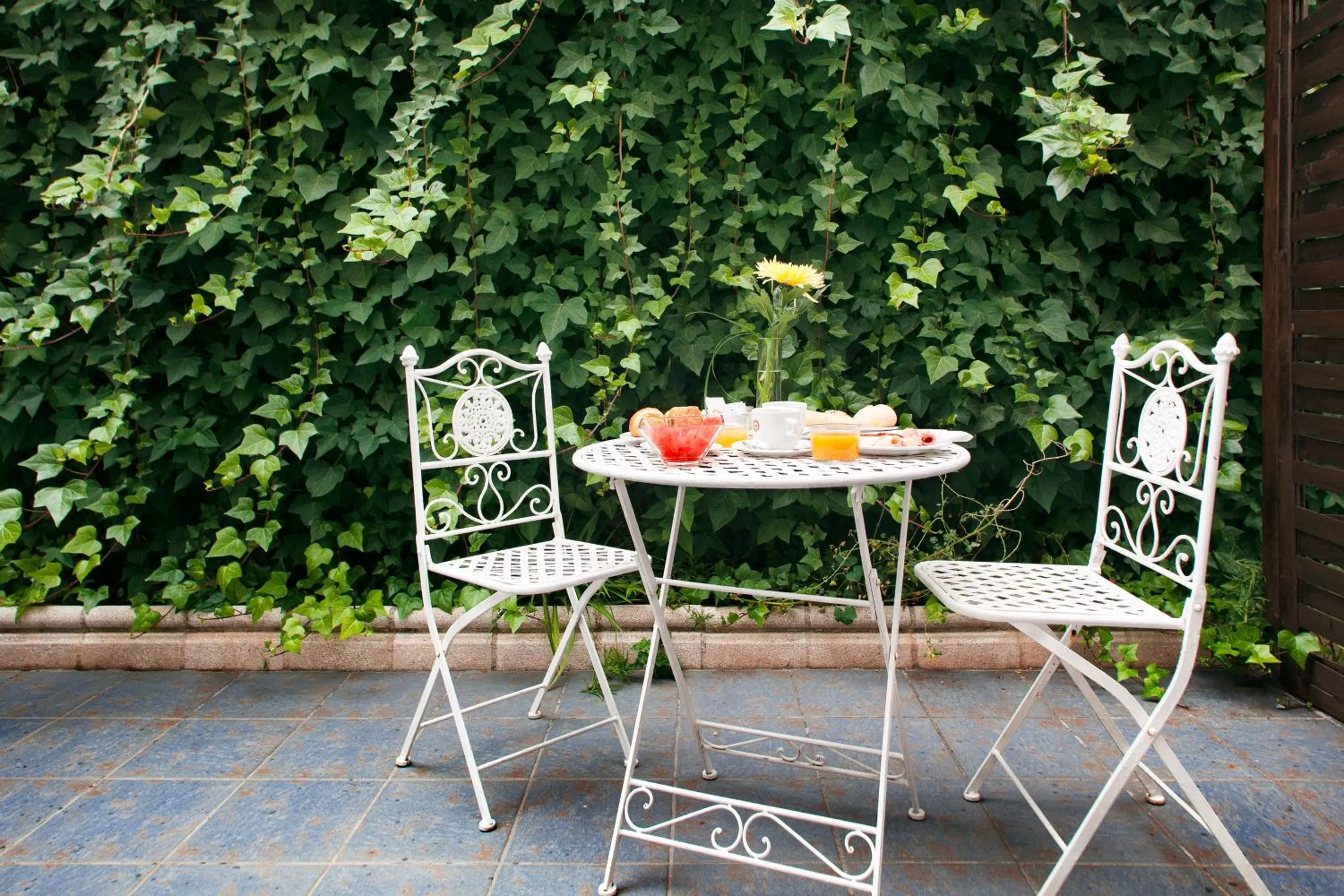 Garden in Globales Acis y Galatea