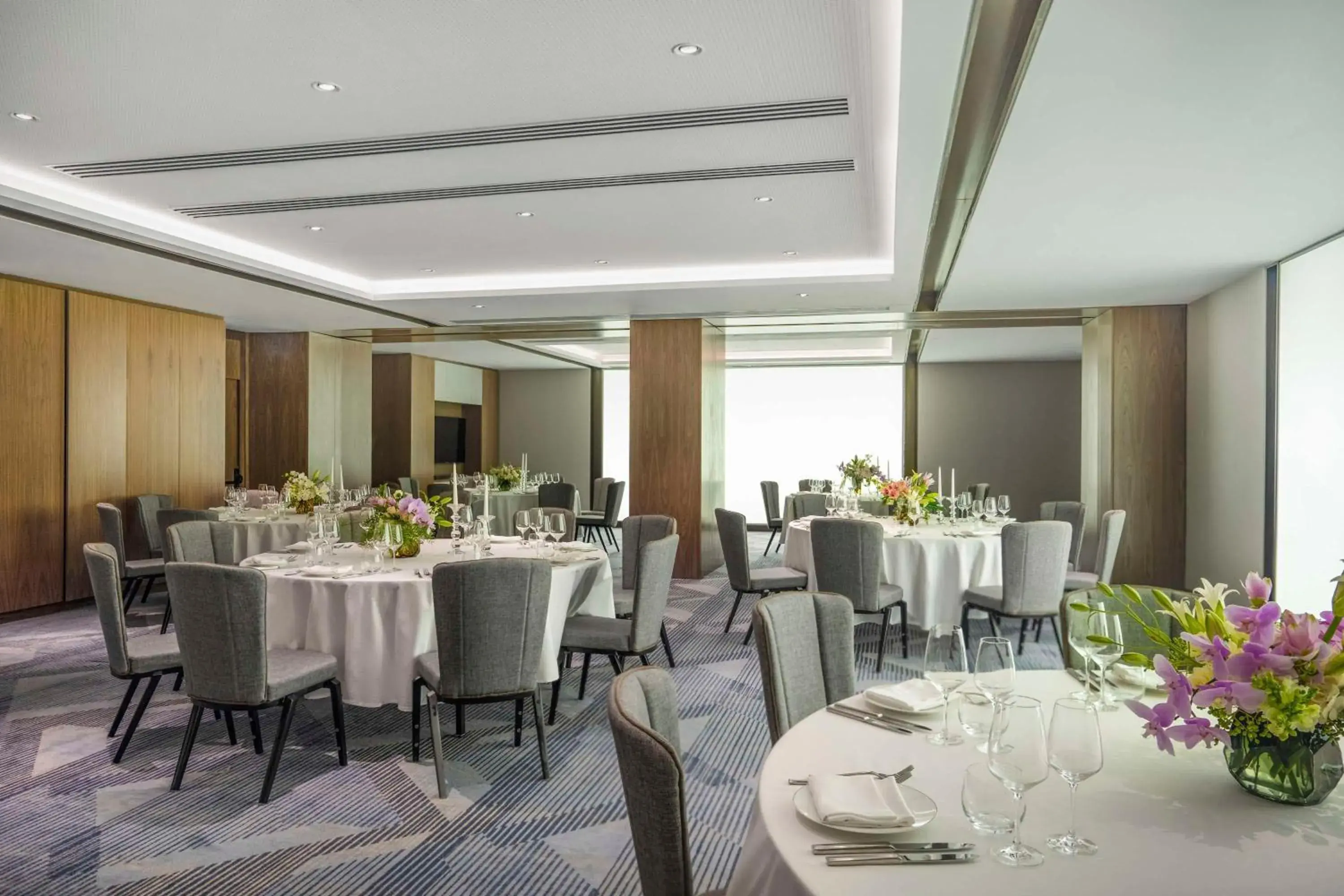 Meeting/conference room, Restaurant/Places to Eat in The David Kempinski Tel Aviv