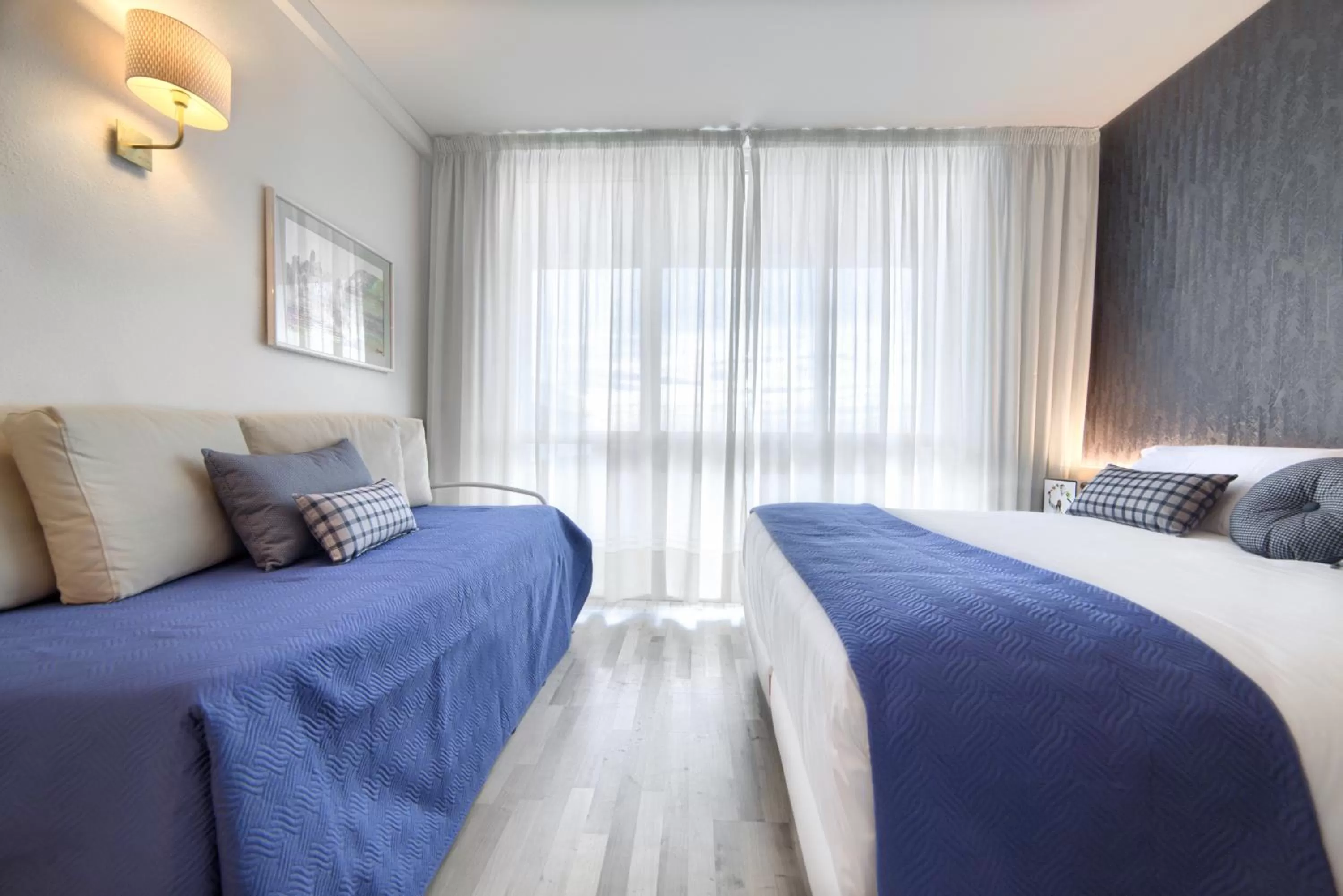 Photo of the whole room, Bed in Hotel Luze El Villa