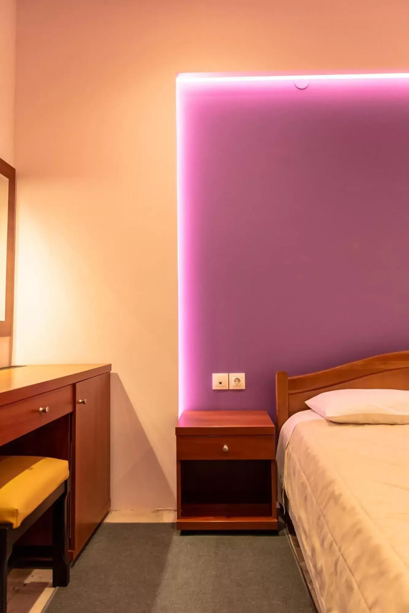 Bedroom, Bed in Telis Hotel