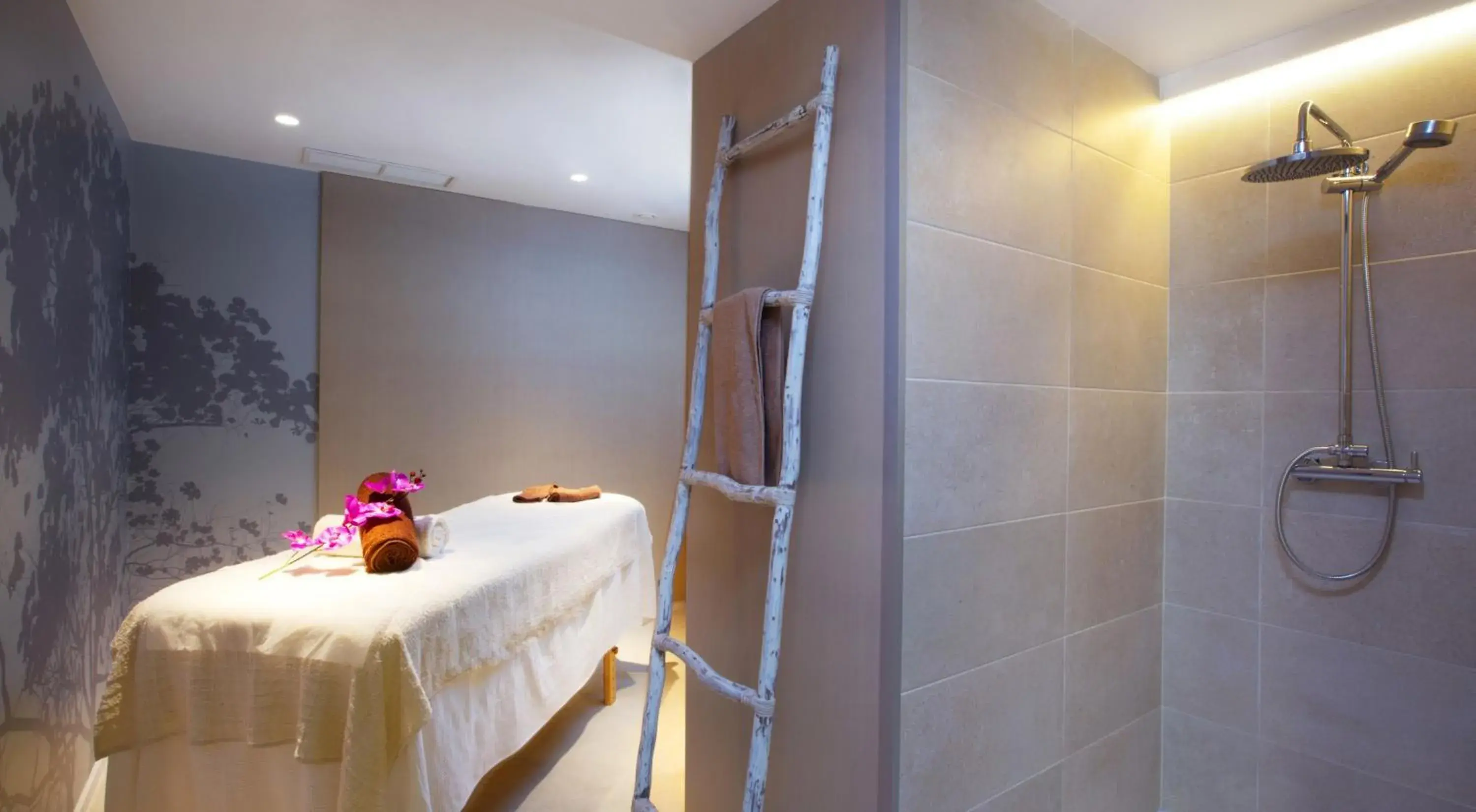 Massage, Bathroom in Hotel JS Palma Stay - Adults Only