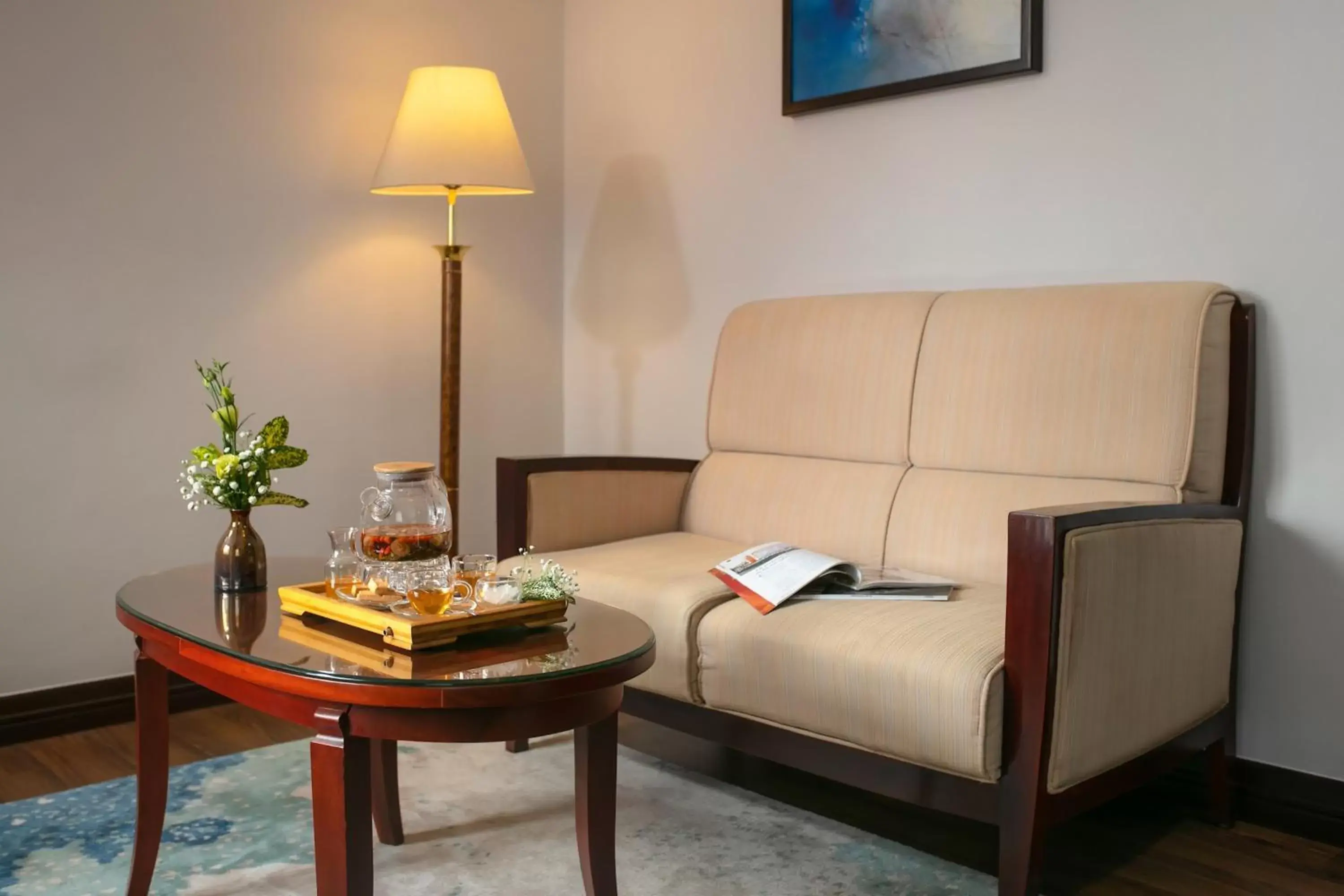 Guests, Seating Area in The Tray Hotel