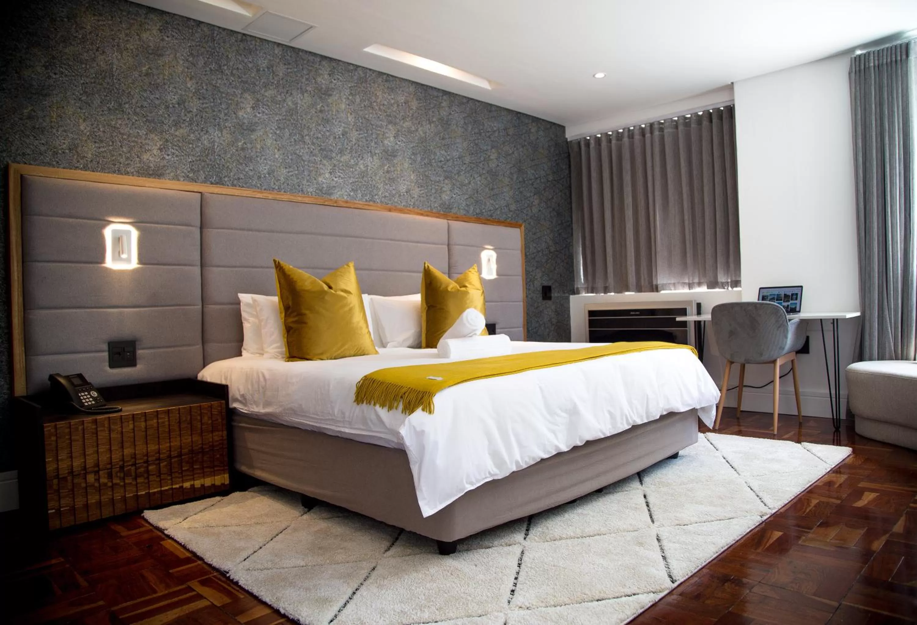 Cape Diamond Boutique Hotel