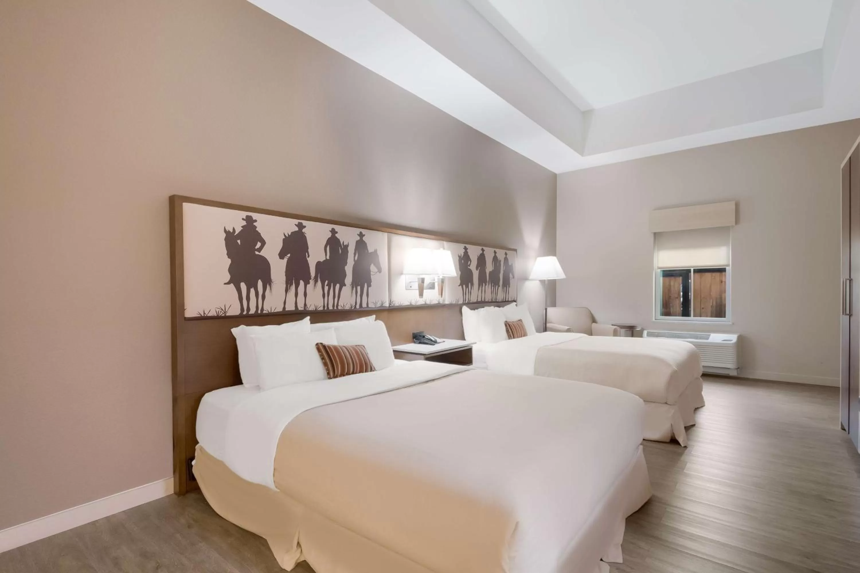 Photo of the whole room, Bed in Best Western Bandera Suites & Saloon