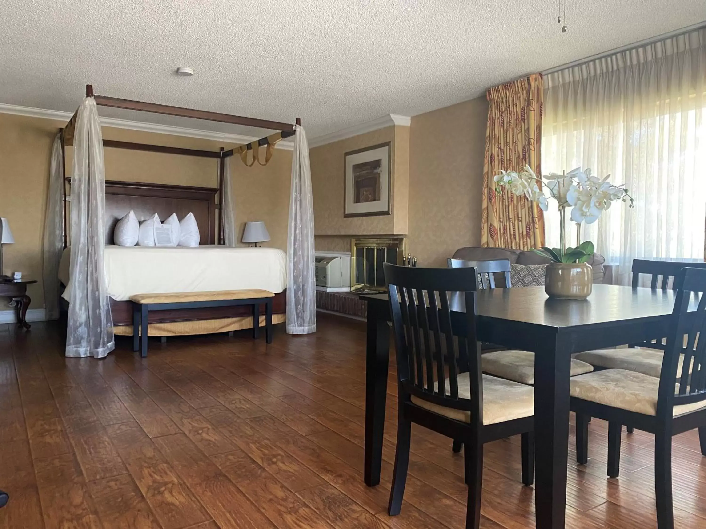 SureStay Plus Hotel by Best Western Reno Airport