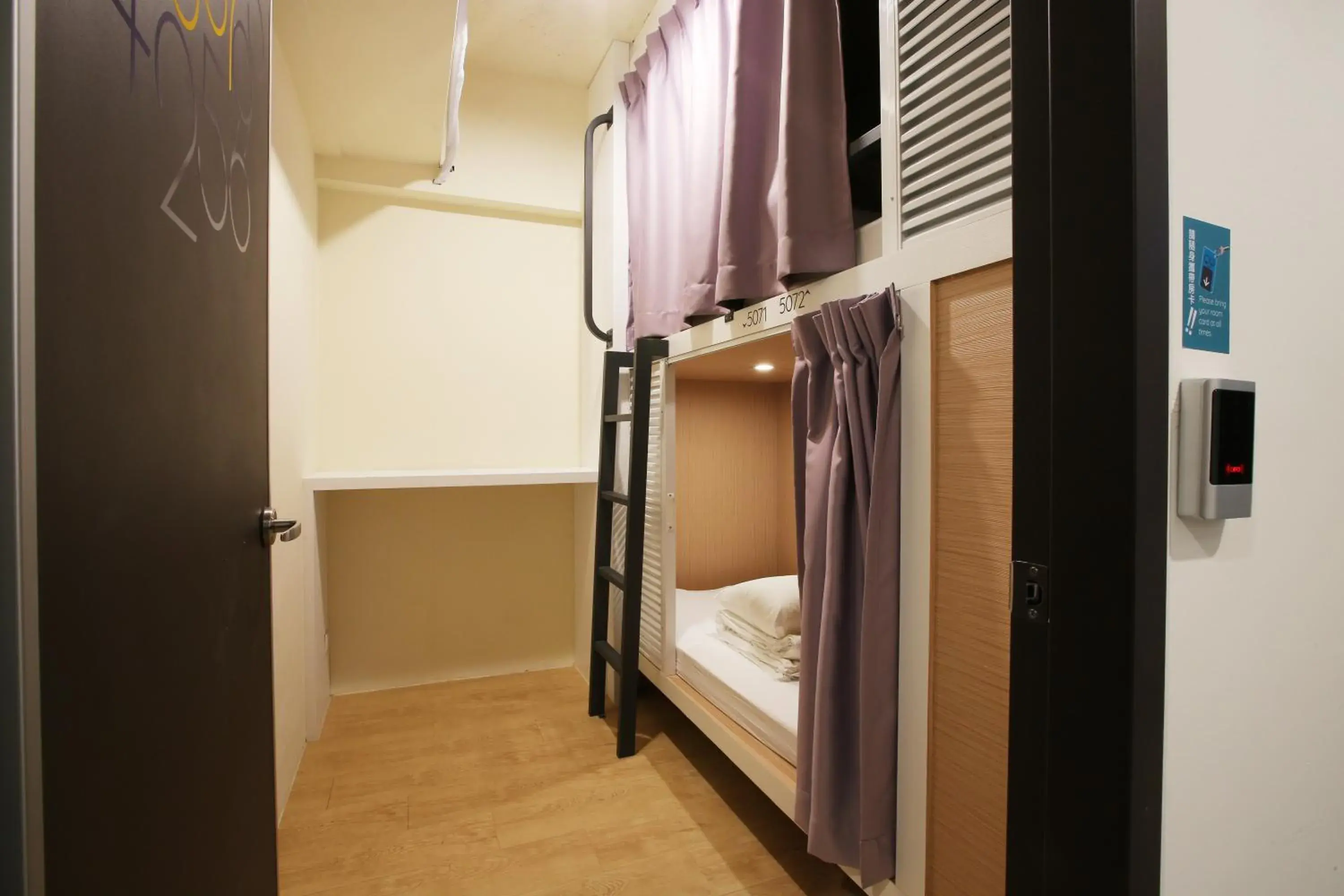 bunk bed in Loosha Hostel