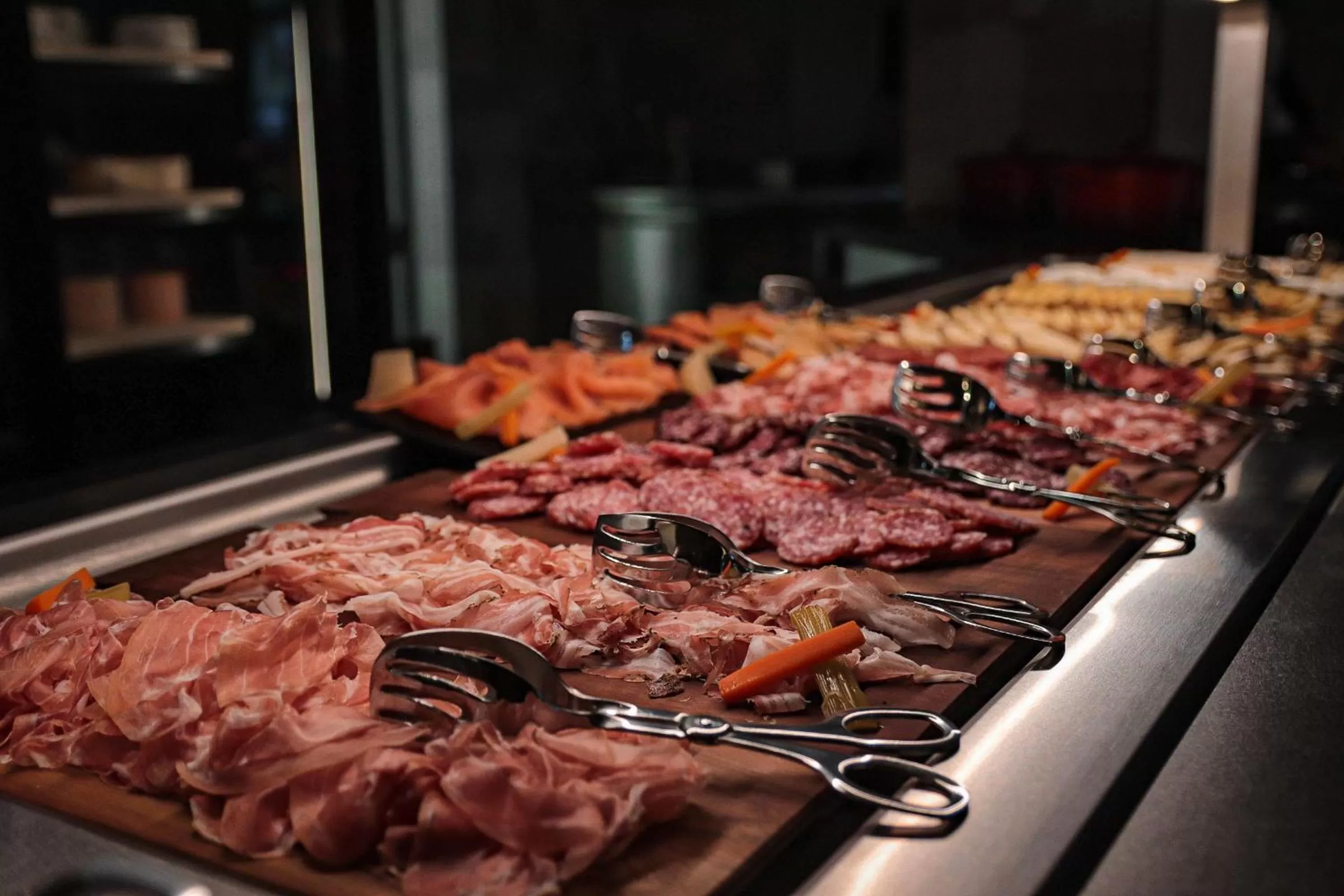 Breakfast in Villars Palace