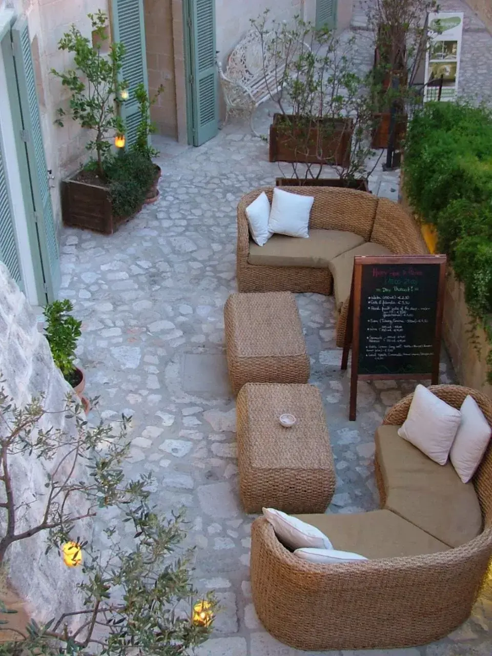 Area and facilities, Patio/Outdoor Area in L'Hotel In Pietra