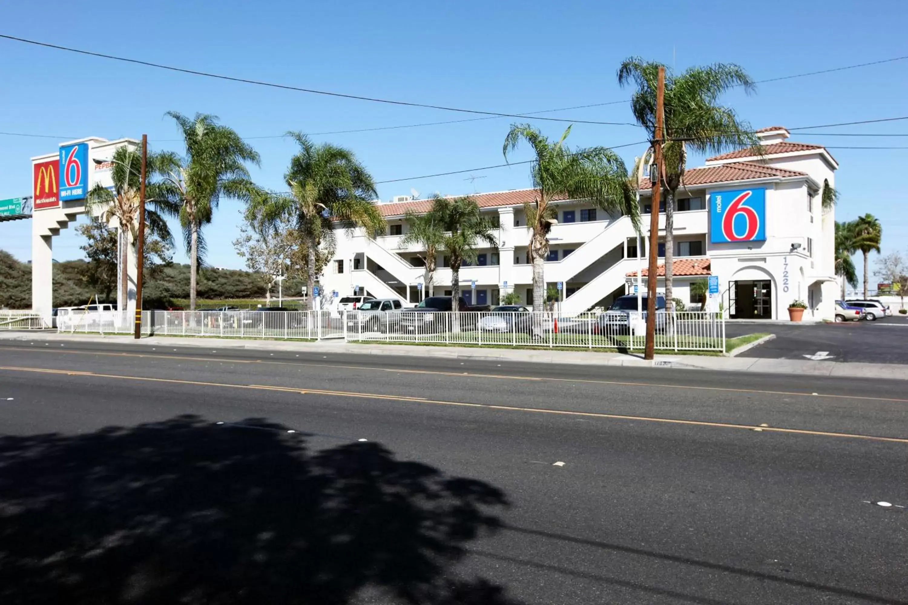 Property building in Motel 6-Bellflower, CA - Los Angeles