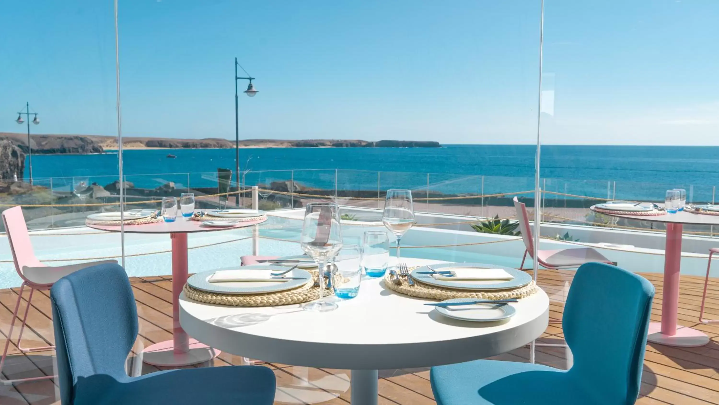 Restaurant/Places to Eat in CalaLanzarote Suites Hotel - Adults Only