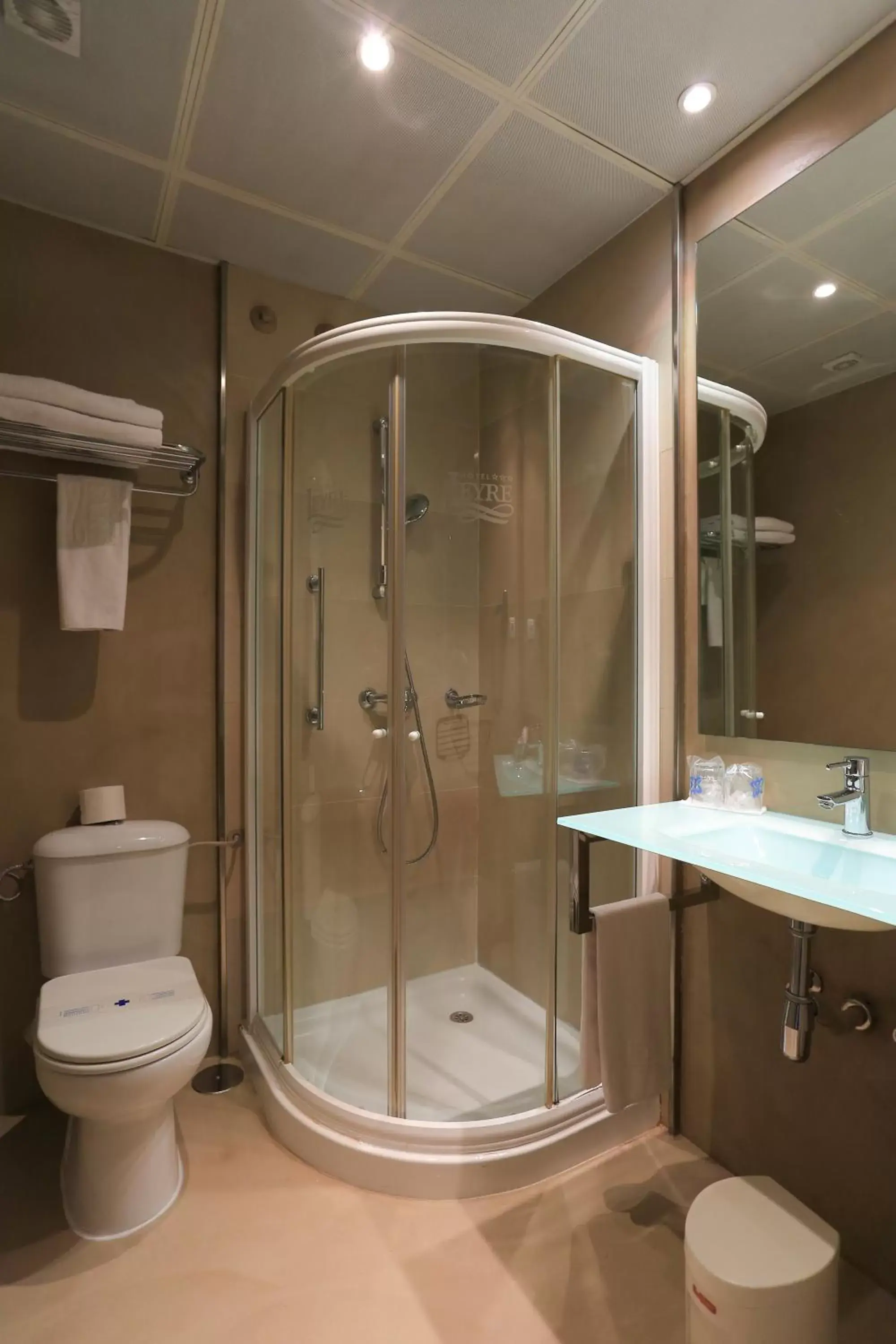 Property building in Habitus Hotel Leyre Property building in Habitus Hotel Leyre