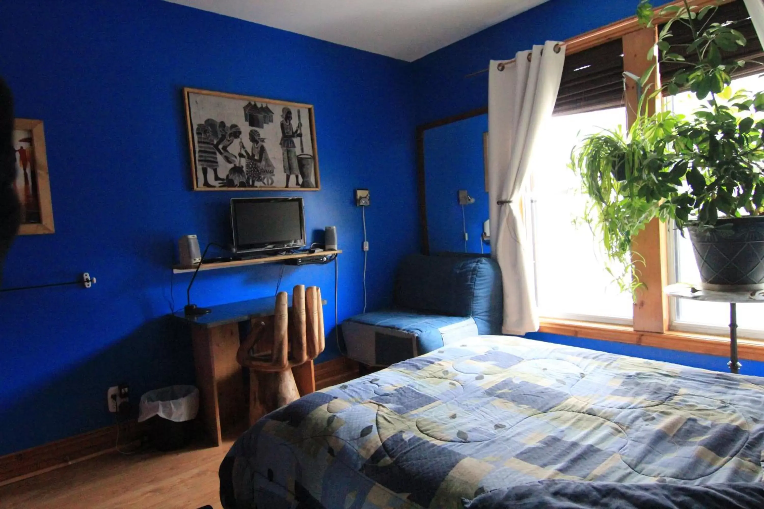 Photo of the whole room, Bed in Gite L'Imprévu