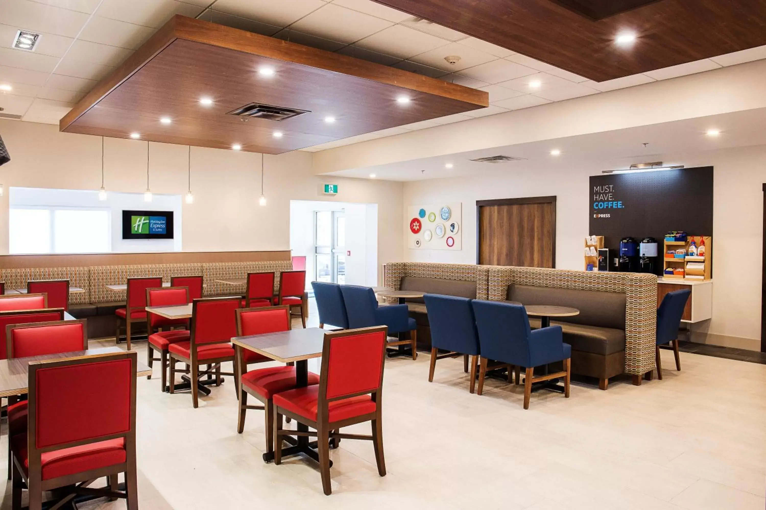 Breakfast, Restaurant/Places to Eat in Holiday Inn Express & Suites - Halifax – Dartmouth