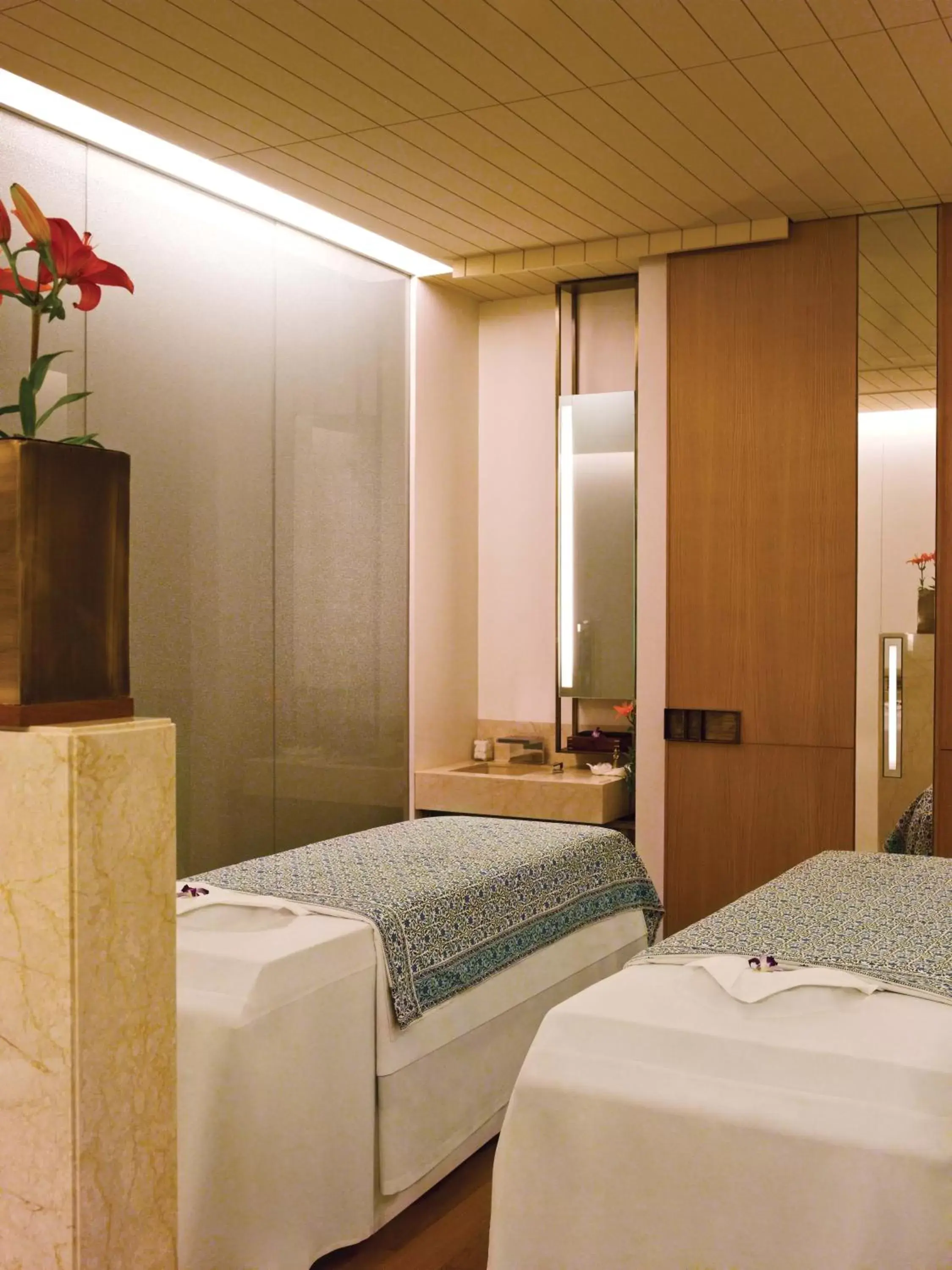 Massage, Bed in Trident Nariman Point