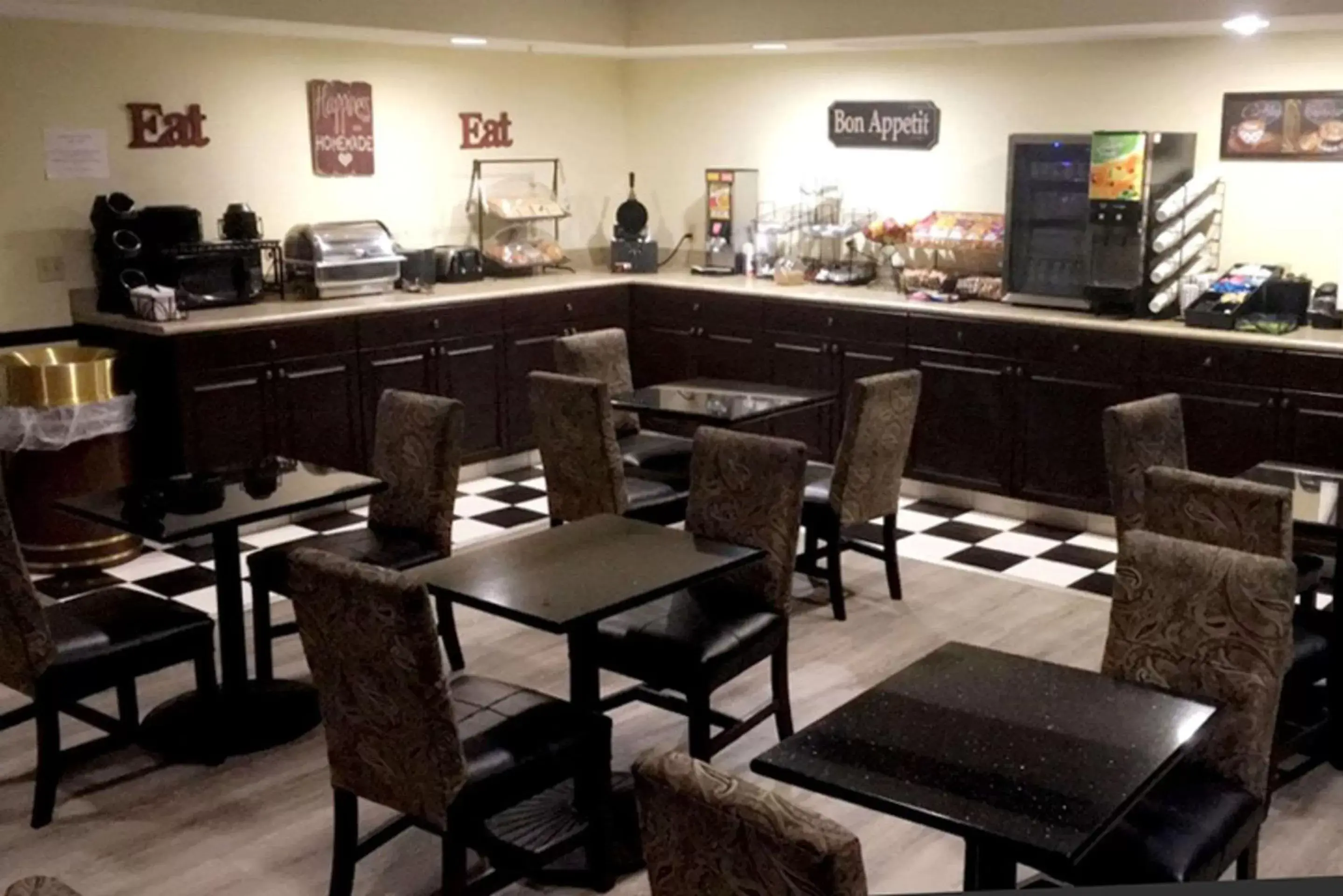 Restaurant/Places to Eat in Evangeline Downs Hotel, Ascend Hotel Collection