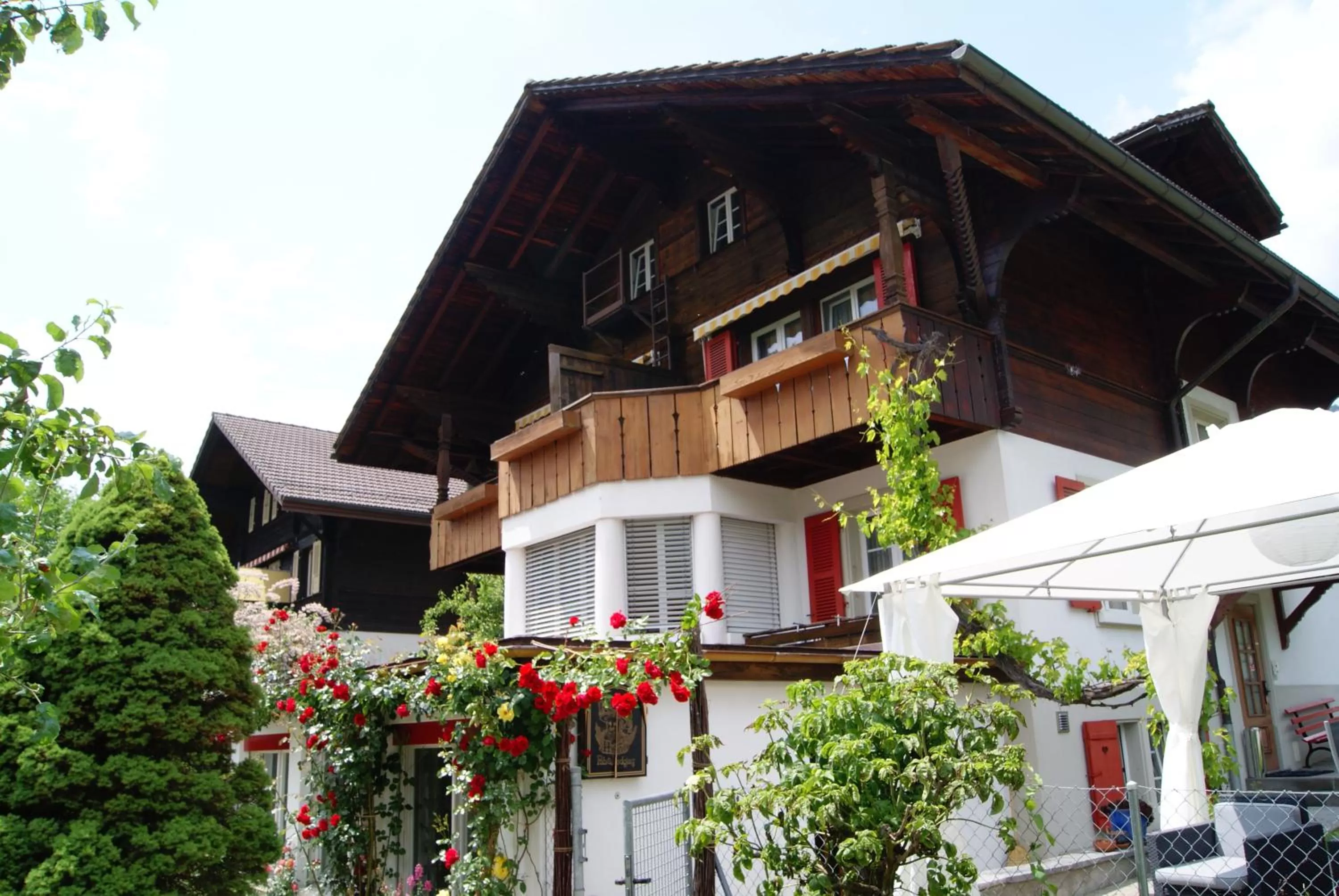 Property building in Adventure Guesthouse Interlaken