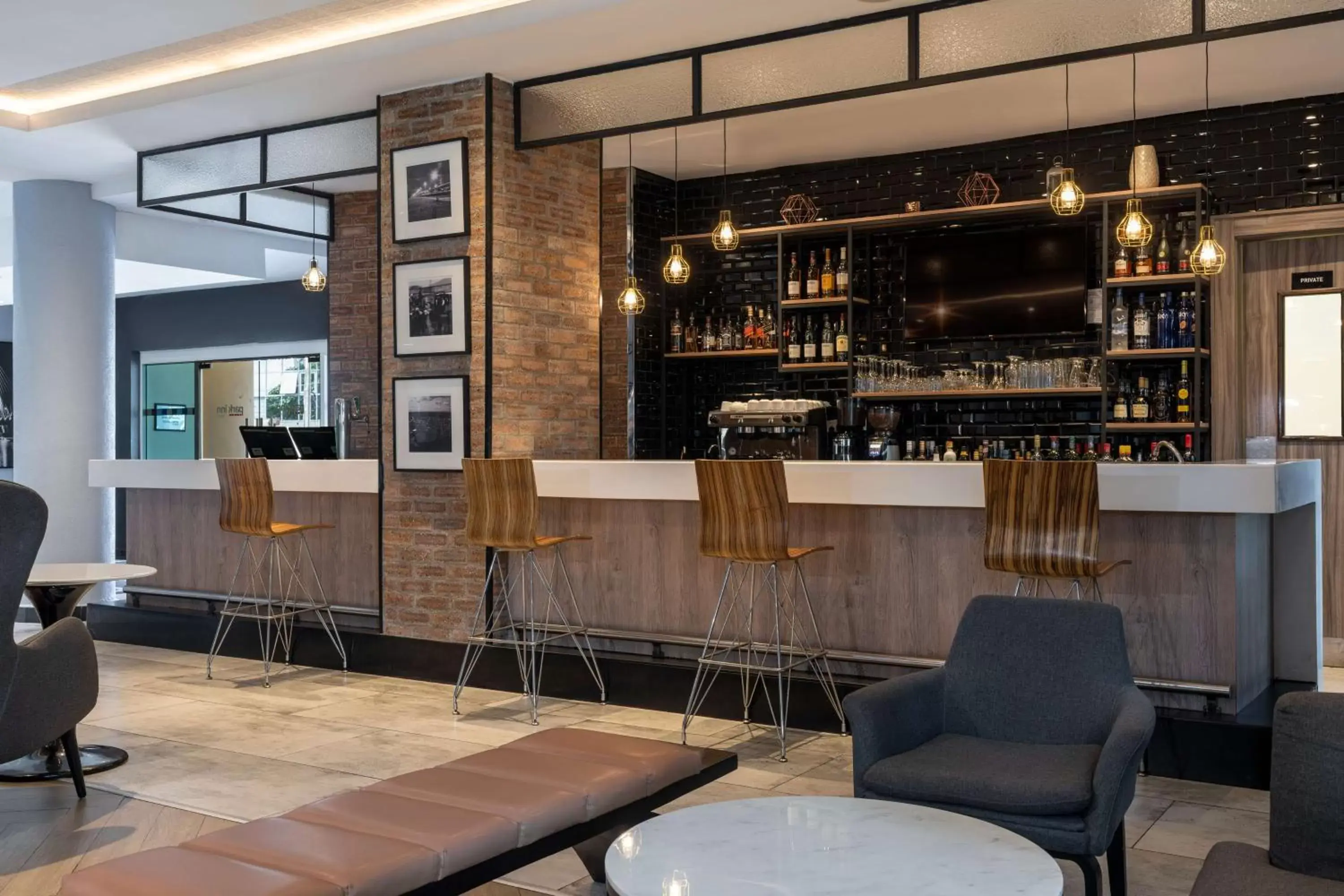 Lounge or bar, Lounge/Bar in Park Inn by Radisson, Lagos Victoria Island