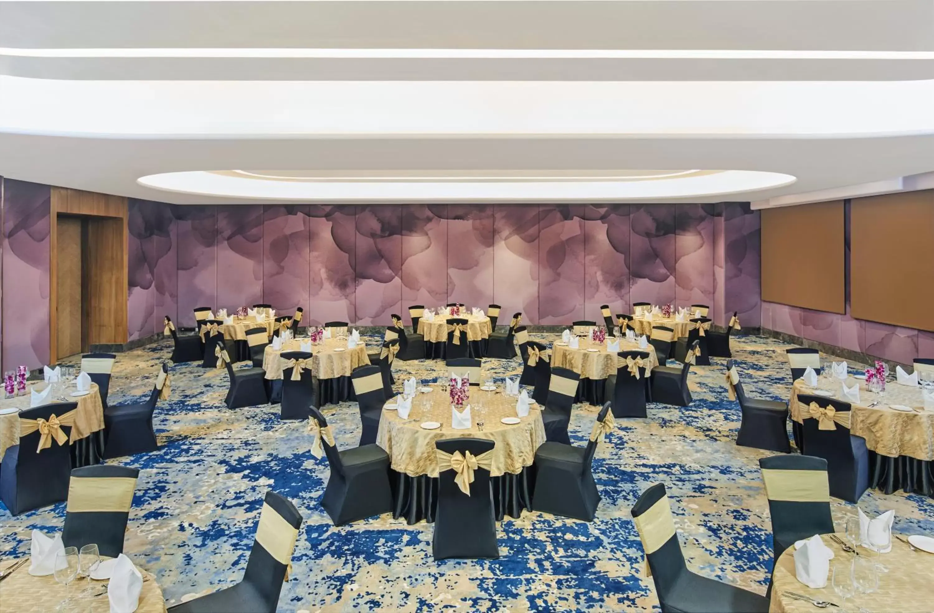 Banquet/Function facilities, Banquet Facilities in Novotel Mumbai International Airport