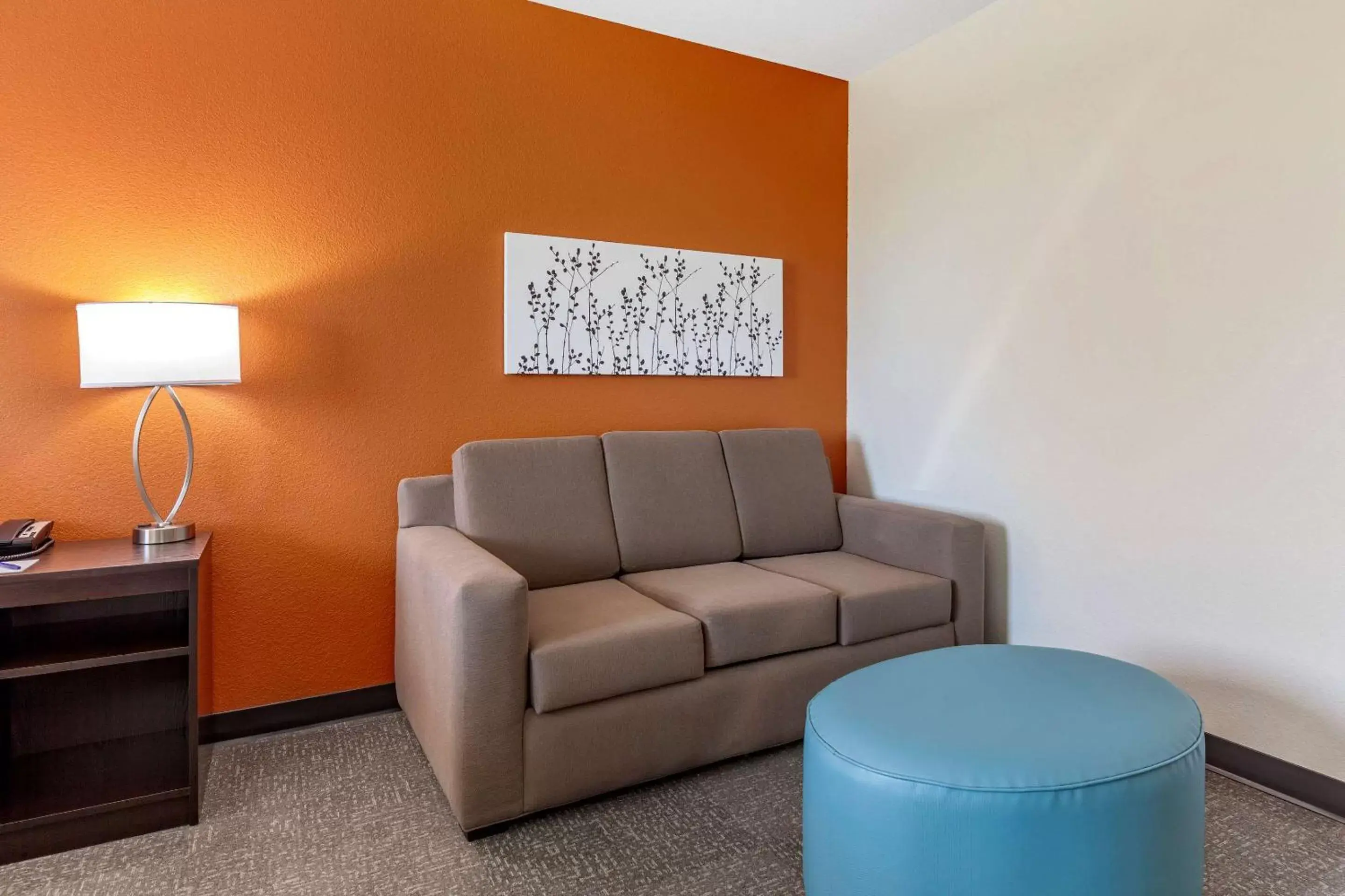 Bedroom, Seating Area in Sleep Inn & Suites Lancaster-Platteville