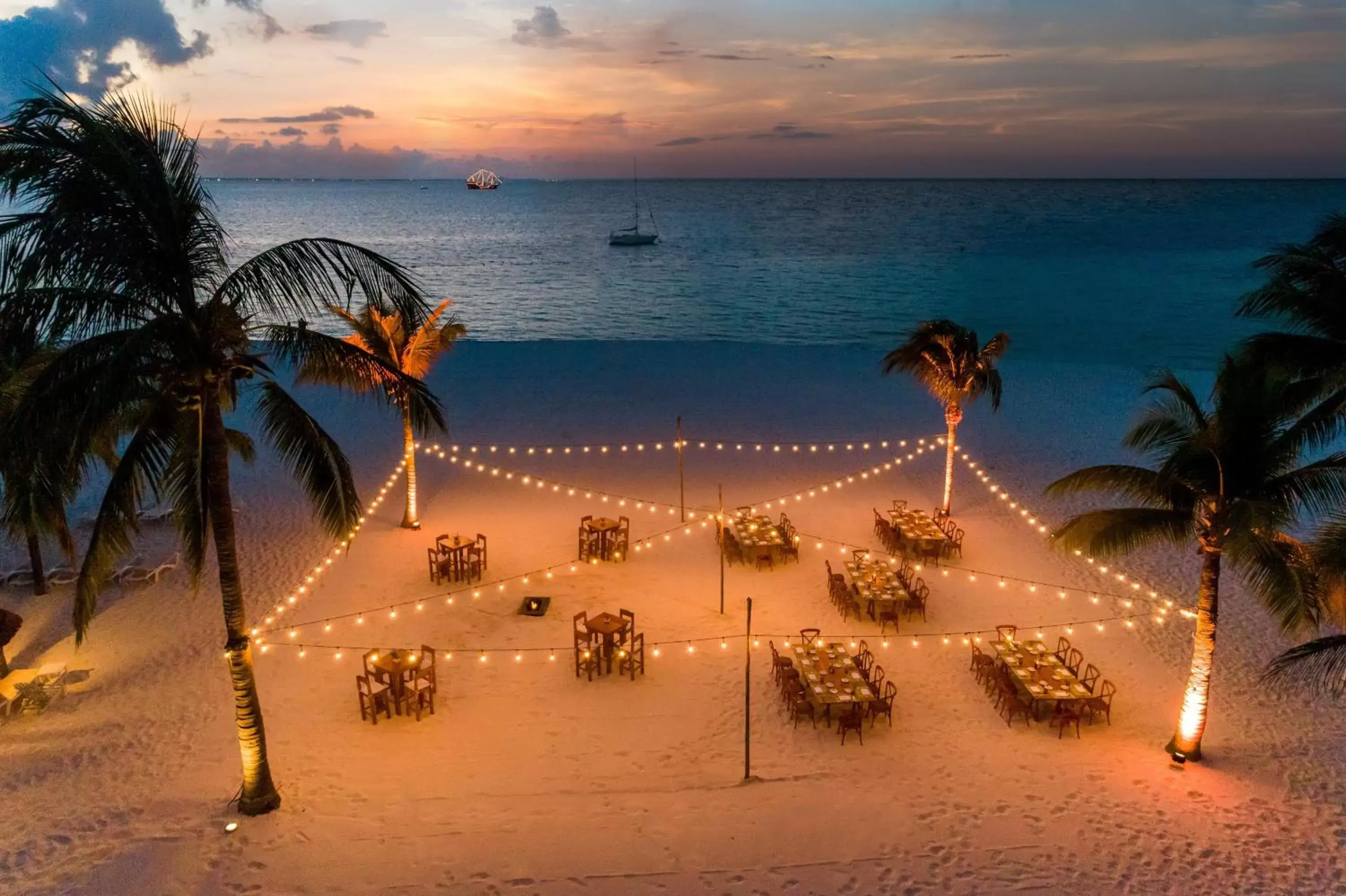 Meeting/conference room, Beach in InterContinental Presidente Cancun Resort