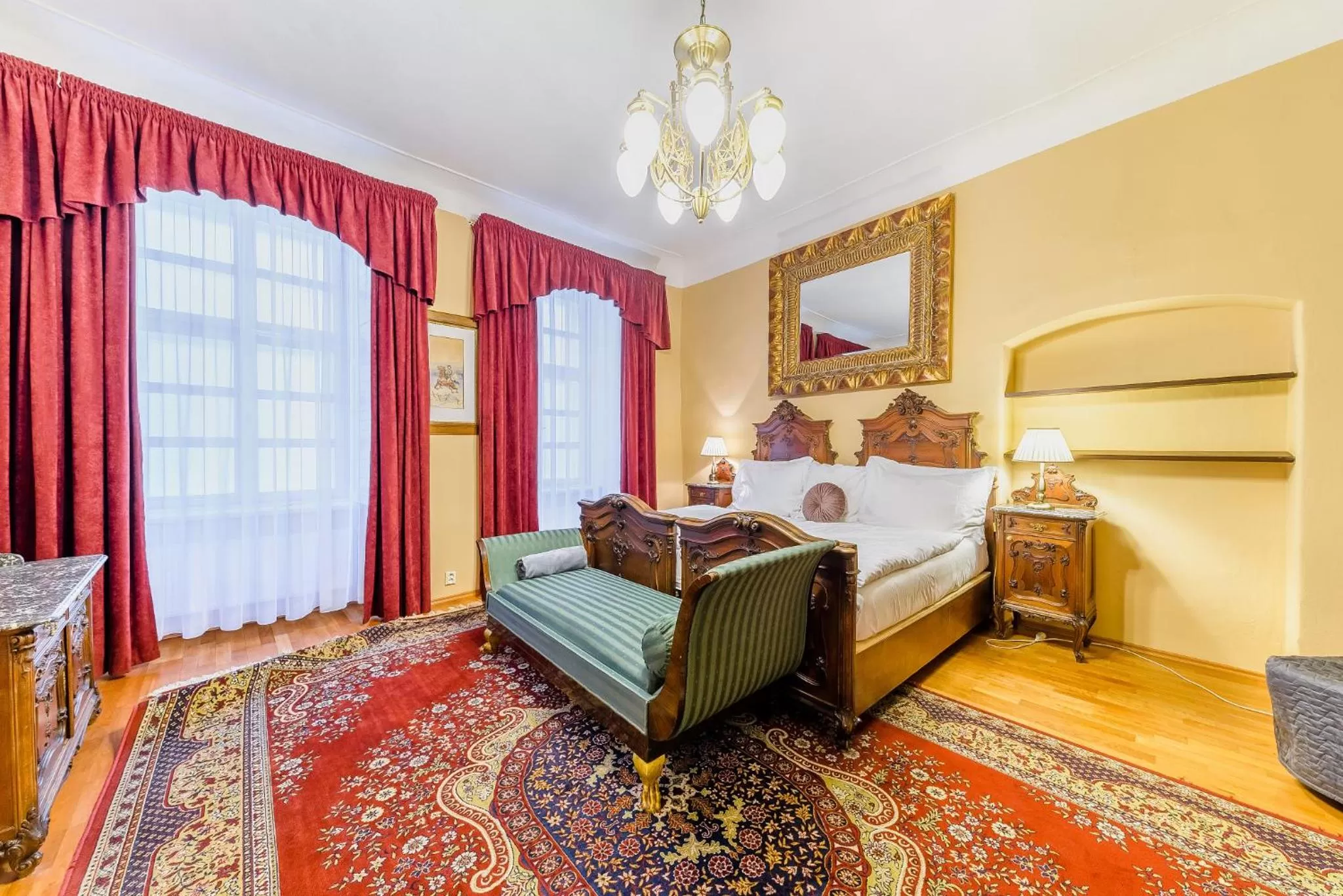 Bedroom, Bed in Residence Seven Angels