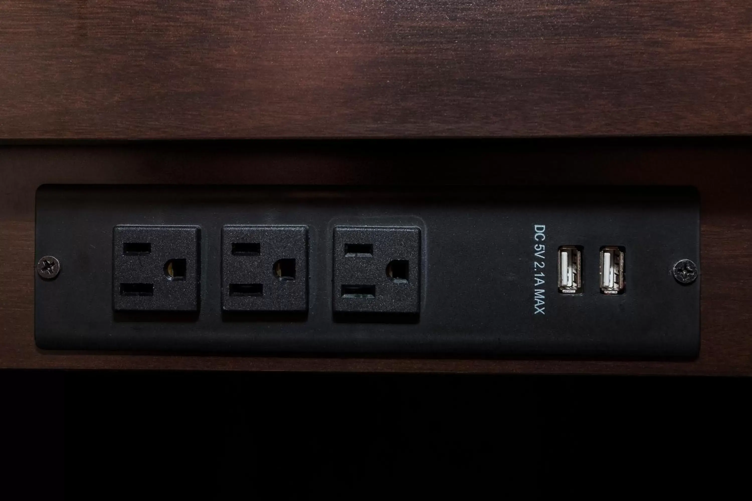 Suite King Room Smoke Free in Red Roof Inn PLUS + Boston - Framingham Suite King Room Smoke Free in Red Roof Inn PLUS + Boston - Framingham