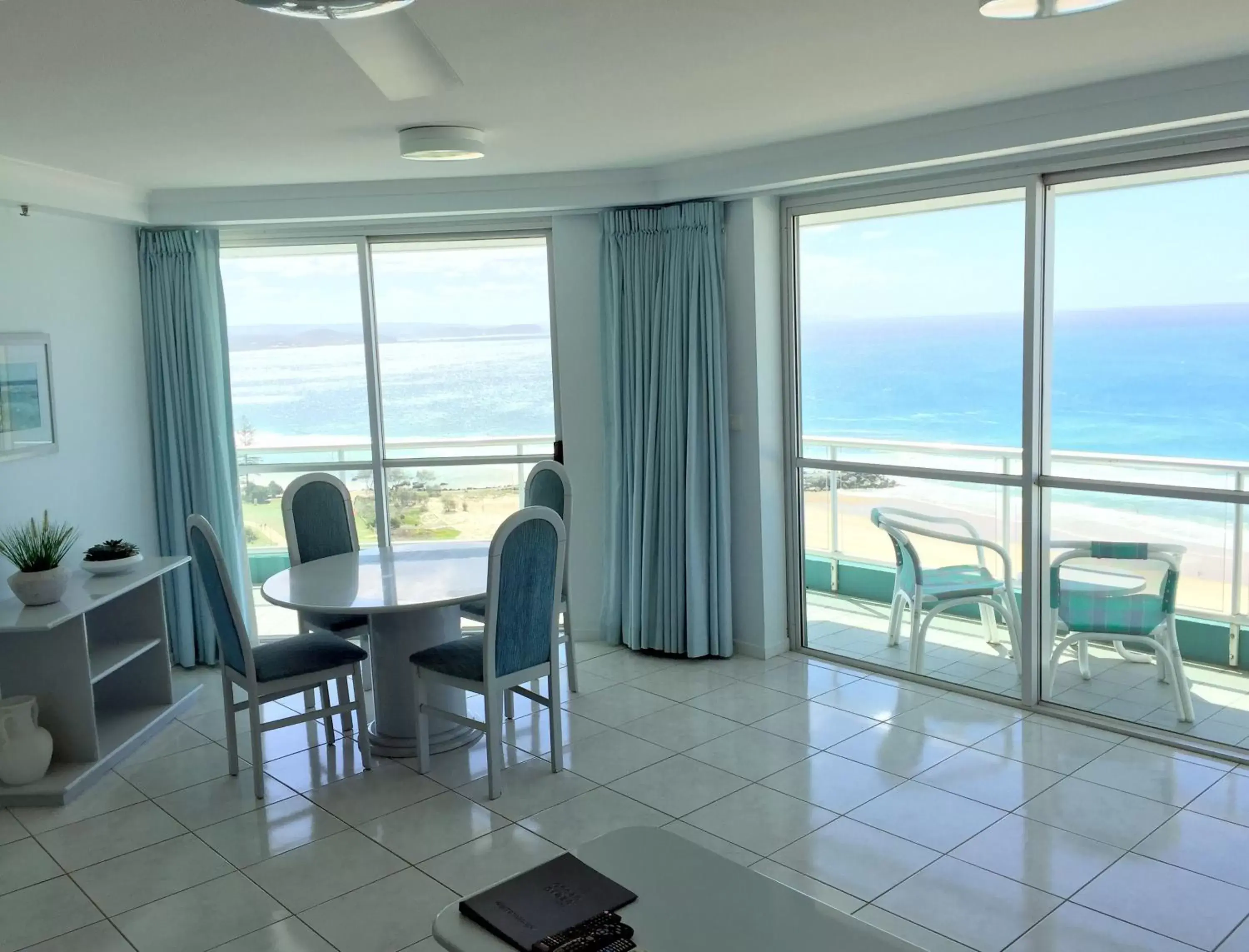 Living room, Dining Area in Ocean Plaza Resort